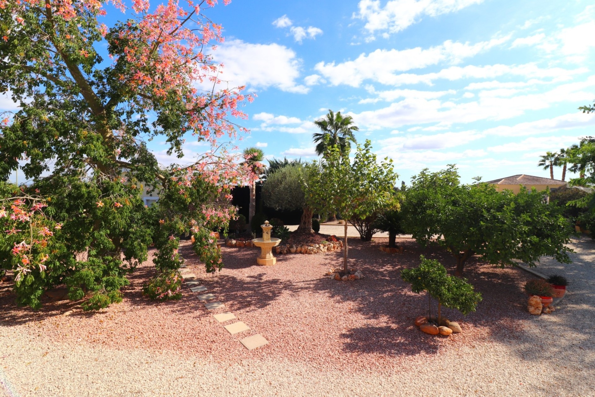 Herverkoop - Finca / Landhuis -
Orihuela - La Campaneta