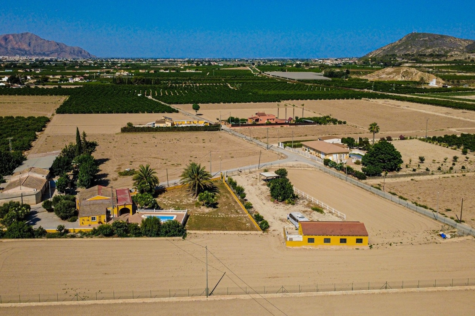 Herverkoop - Finca / Landhuis -
Orihuela