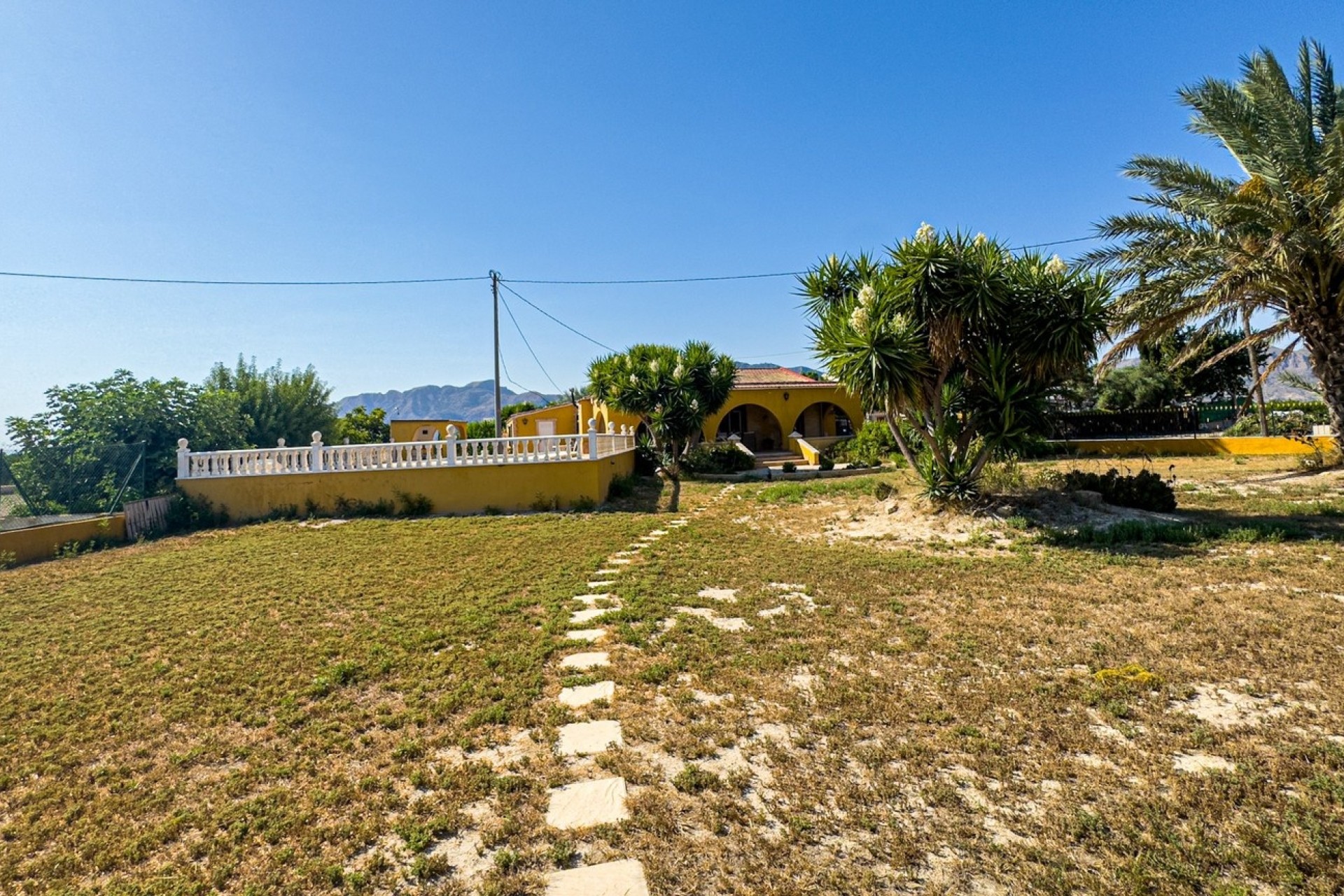 Herverkoop - Finca / Landhuis -
Orihuela