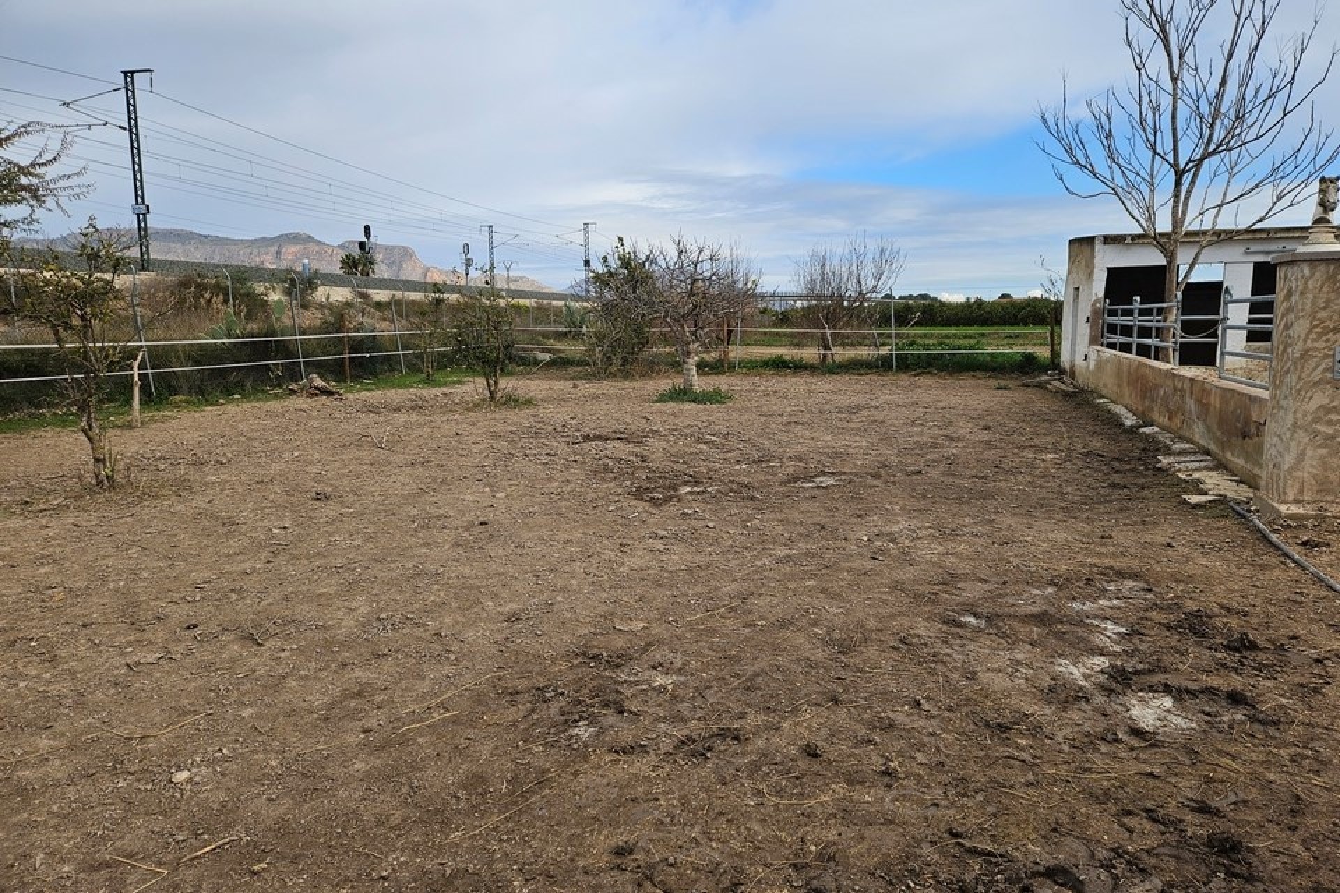 Herverkoop - Finca / Landhuis -
Orihuela