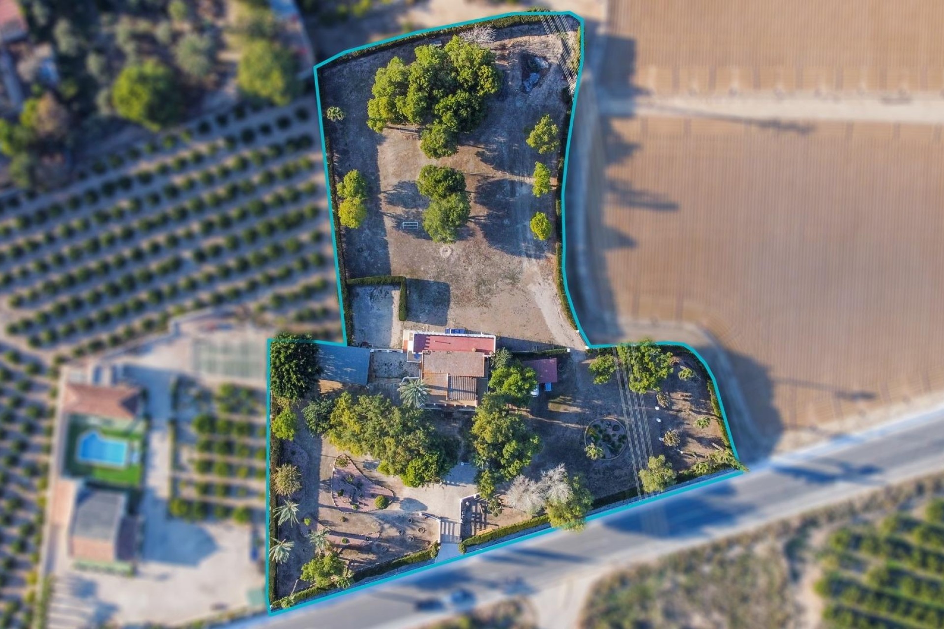 Herverkoop - Finca / Landhuis -
Orihuela