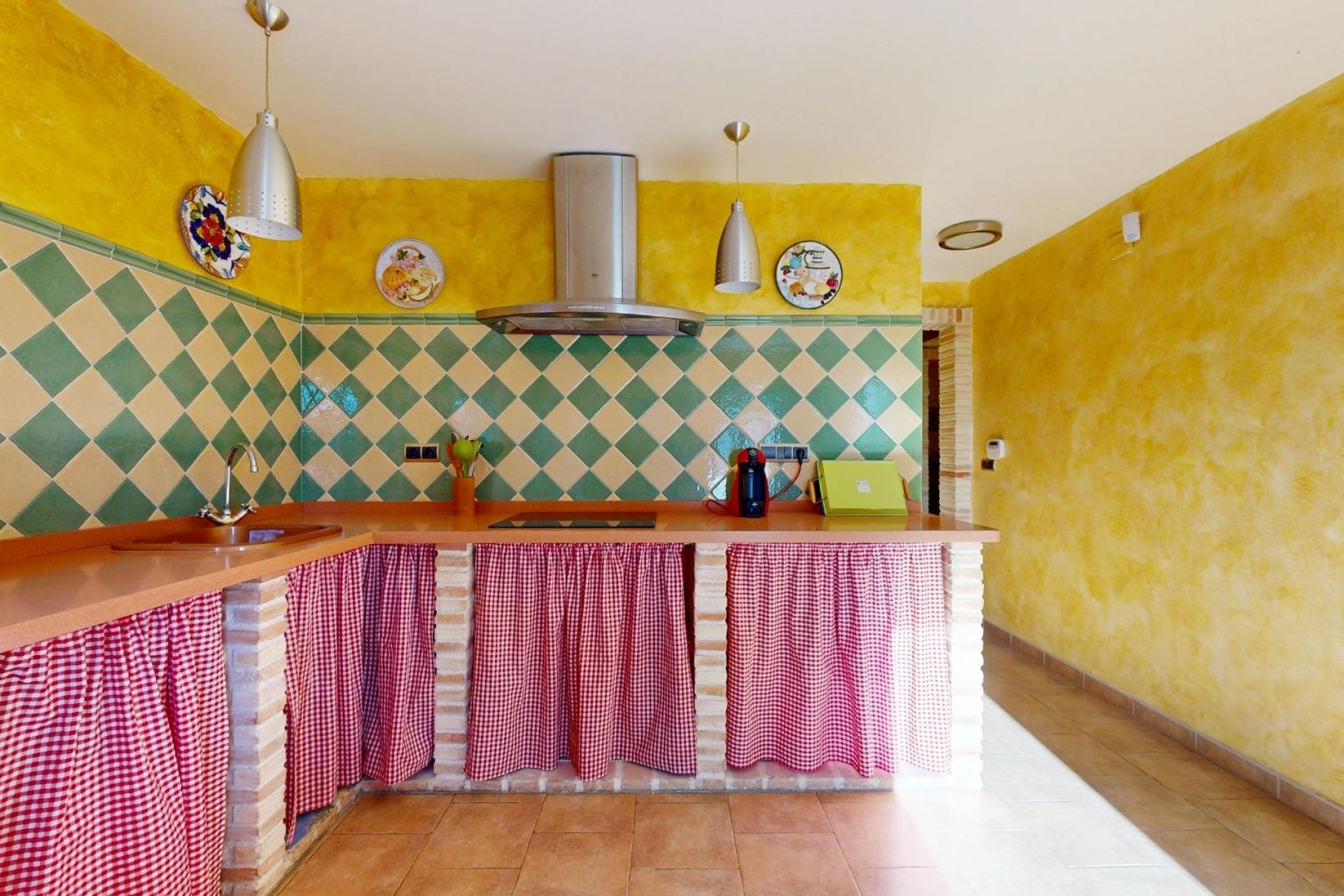 Herverkoop - Finca / Landhuis -
Orihuela