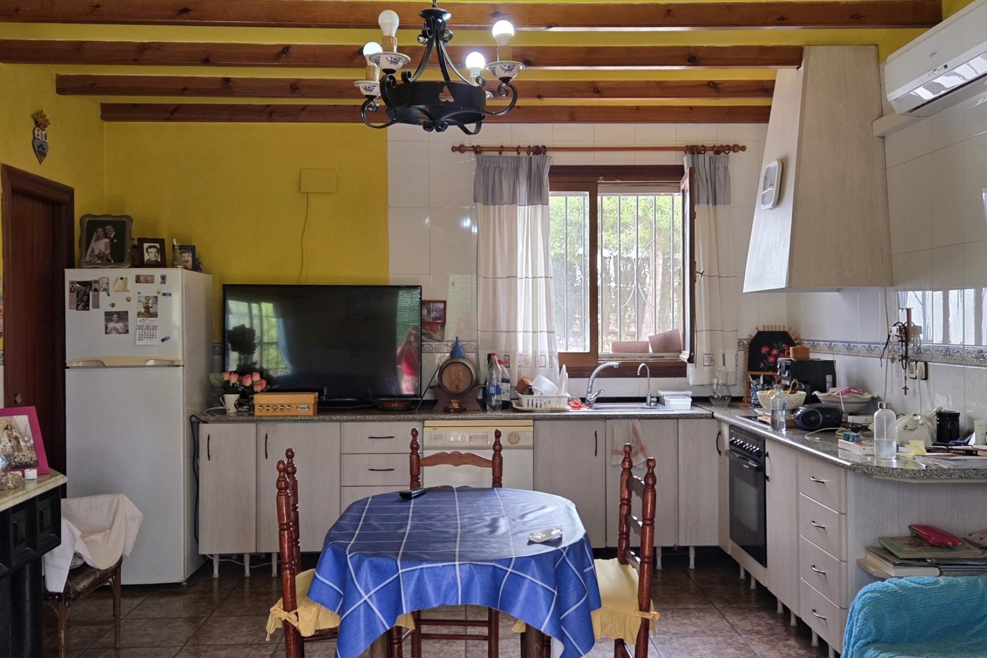 Herverkoop - Finca / Landhuis -
Pinoso