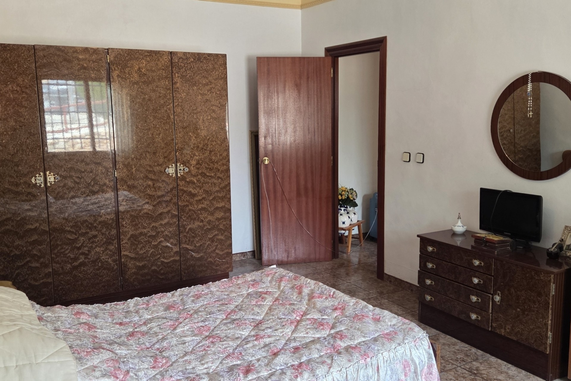 Herverkoop - Finca / Landhuis -
Pinoso
