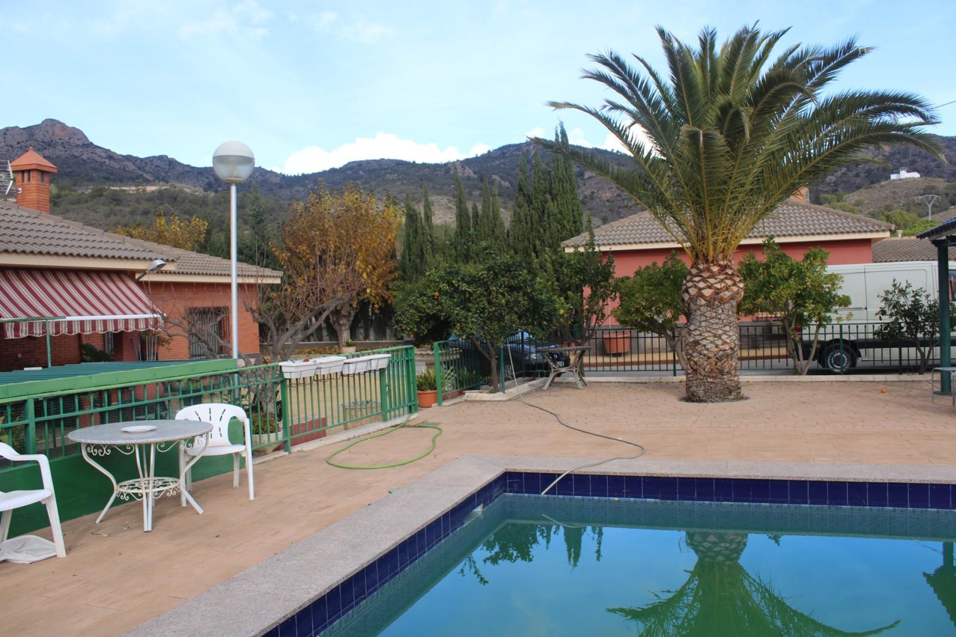 Herverkoop - Finca / Landhuis -
Sax - SAX