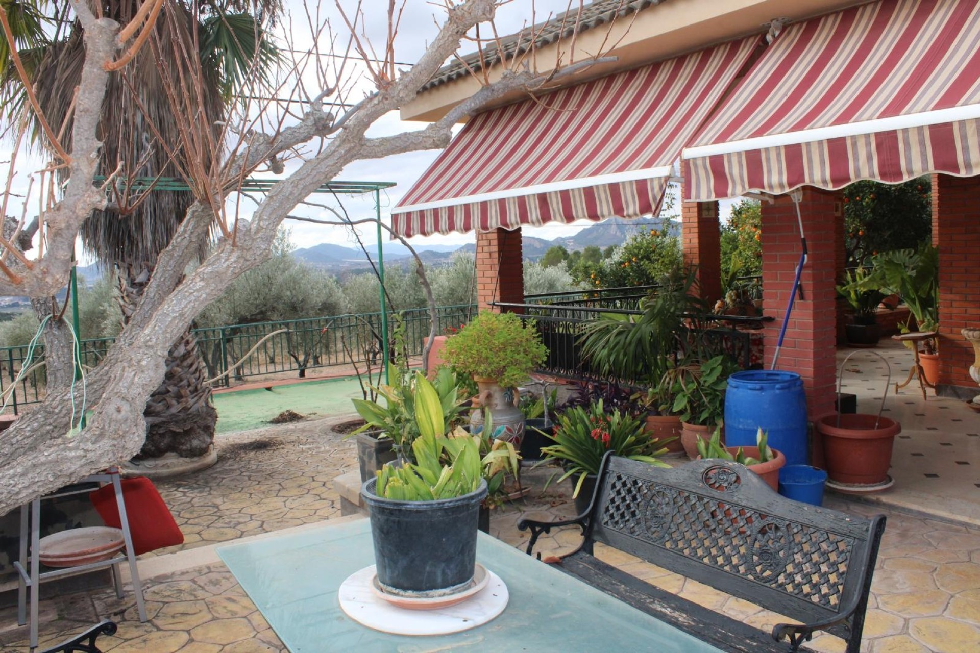 Herverkoop - Finca / Landhuis -
Sax - SAX