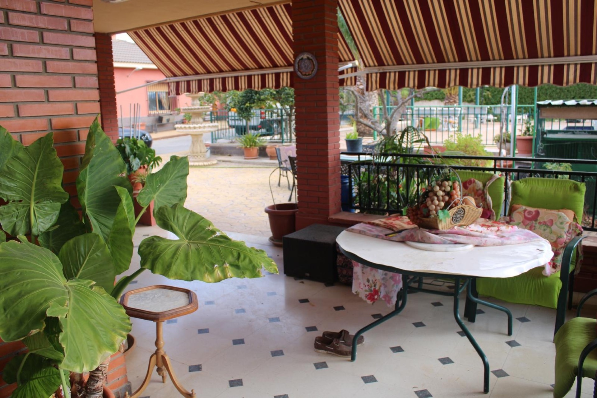 Herverkoop - Finca / Landhuis -
Sax - SAX
