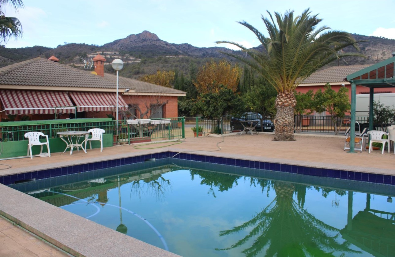 Herverkoop - Finca / Landhuis -
Sax