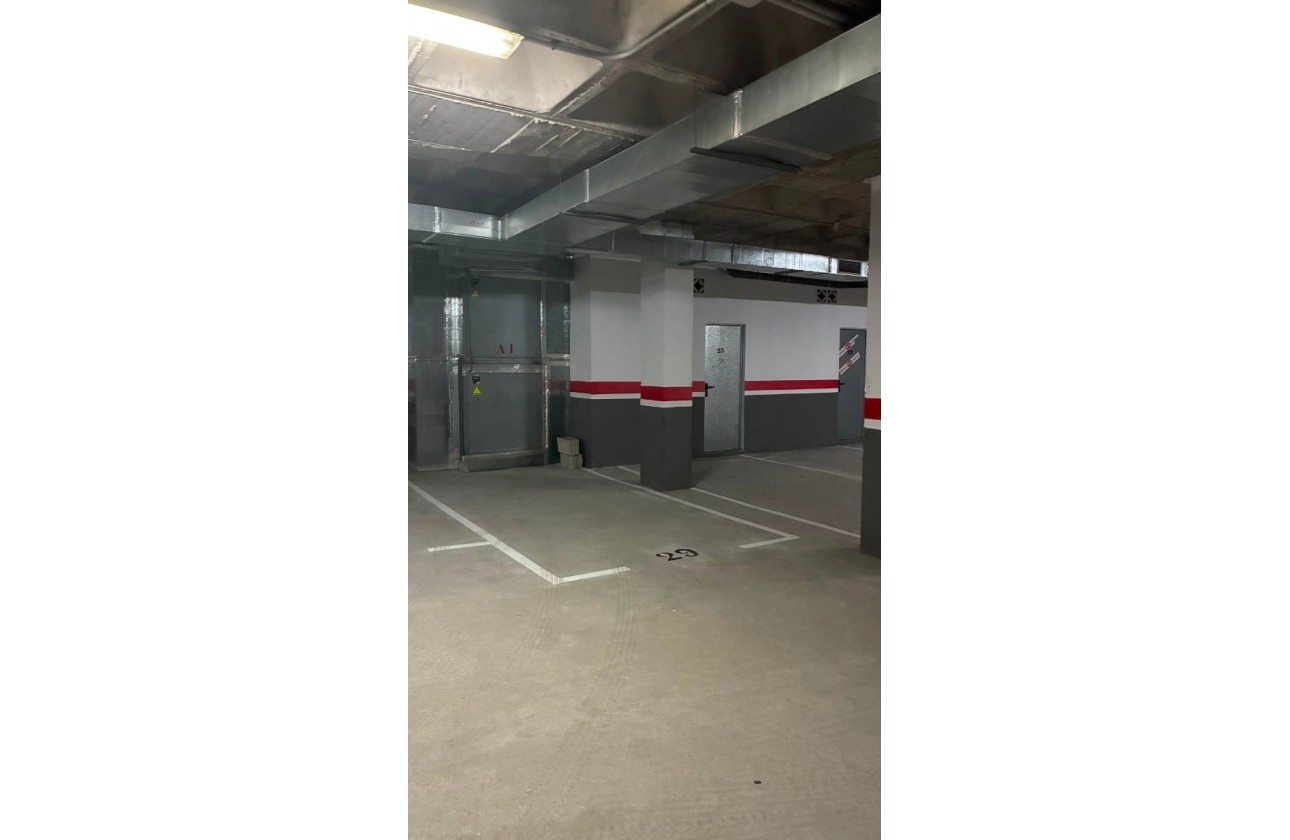 Herverkoop - Garage -
Algorfa - Village