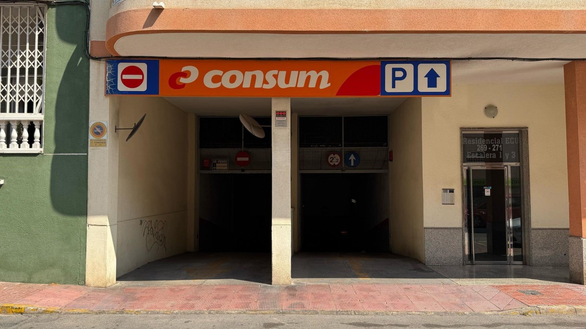 Herverkoop - Garage -
Torrevieja - Centro