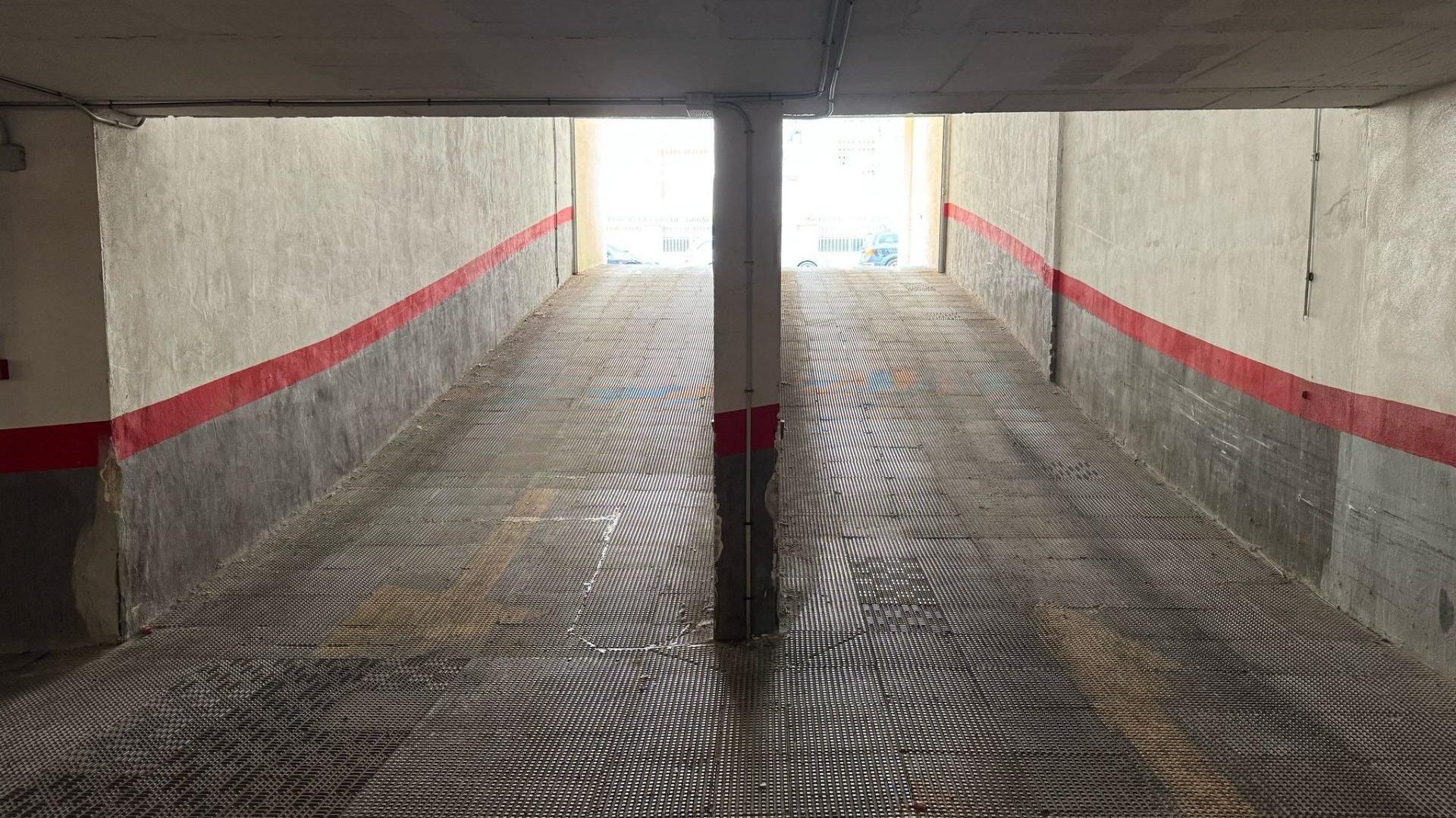 Herverkoop - Garage -
Torrevieja - Centro