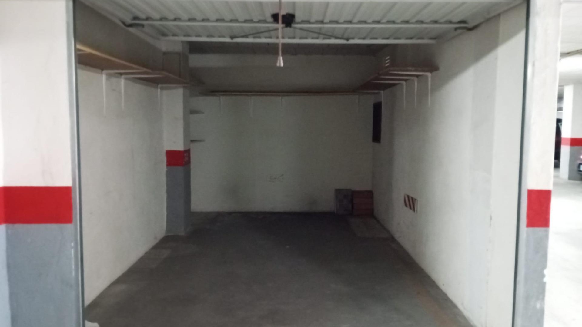 Herverkoop - Garage -
Torrevieja - Estacion de autobuses