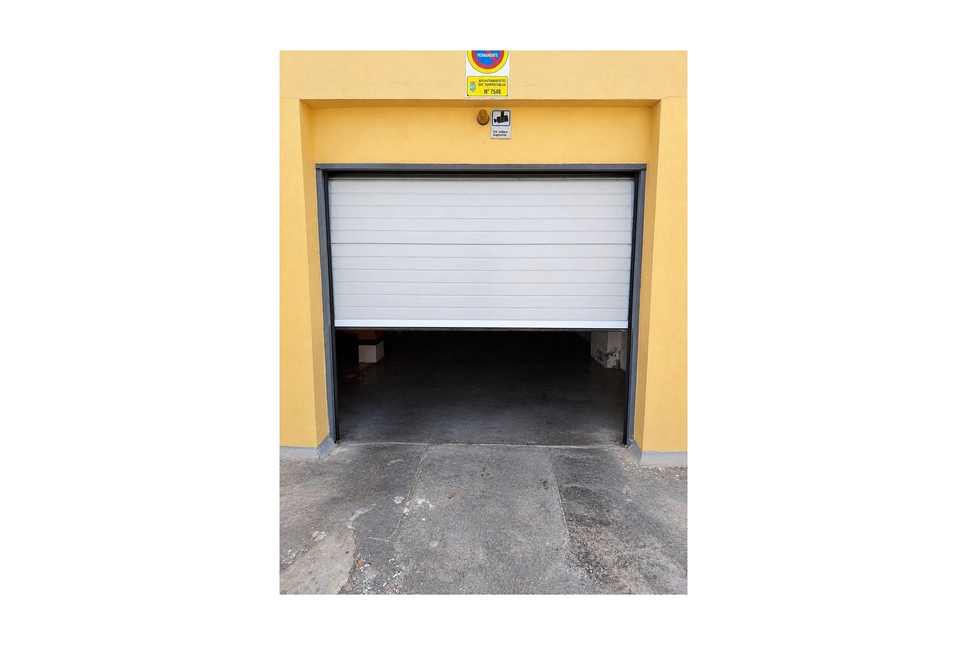 Herverkoop - Garage -
Torrevieja - La Mata