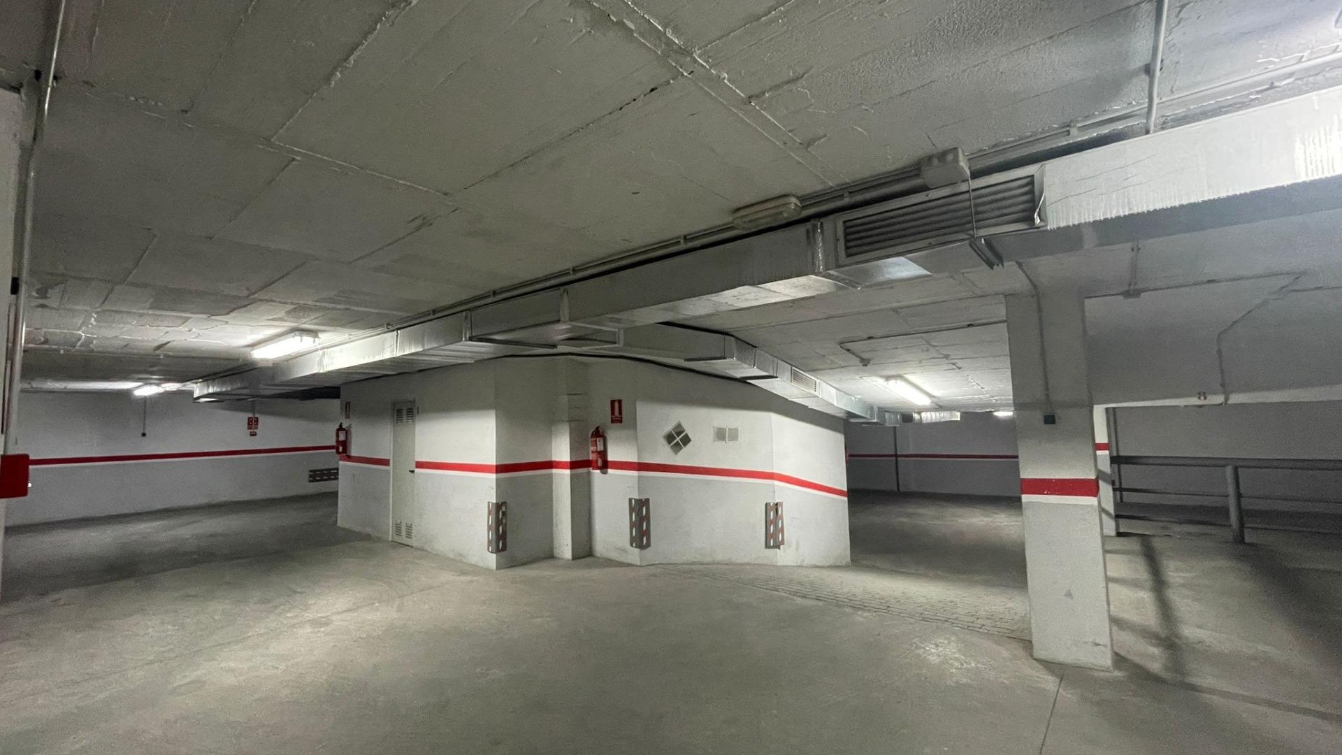 Herverkoop - Garage -
Torrevieja - Playa del cura