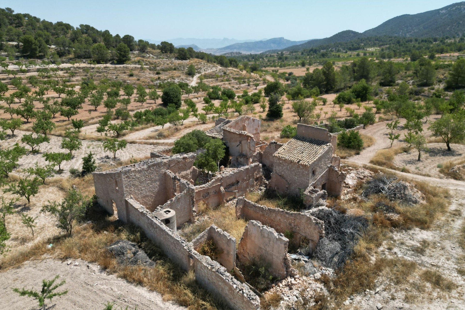 Herverkoop - Grond -
Monovar