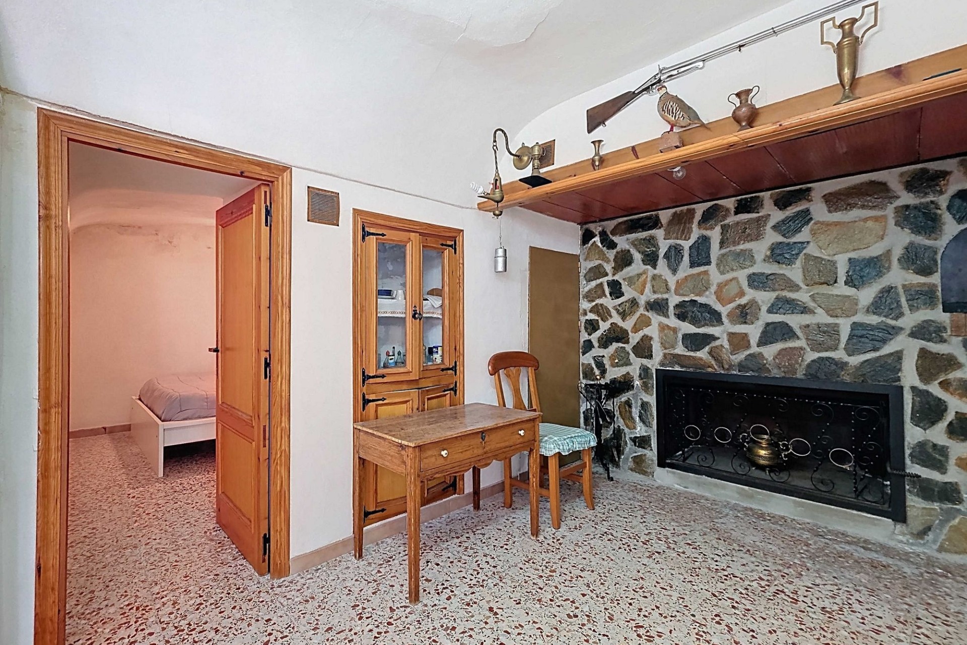 Herverkoop - Grotwoning -
Pinoso