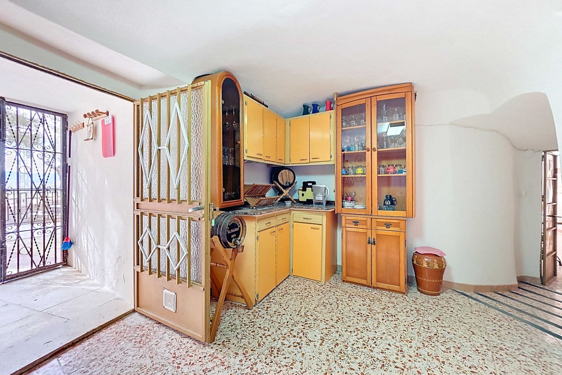 Herverkoop - Grotwoning -
Pinoso