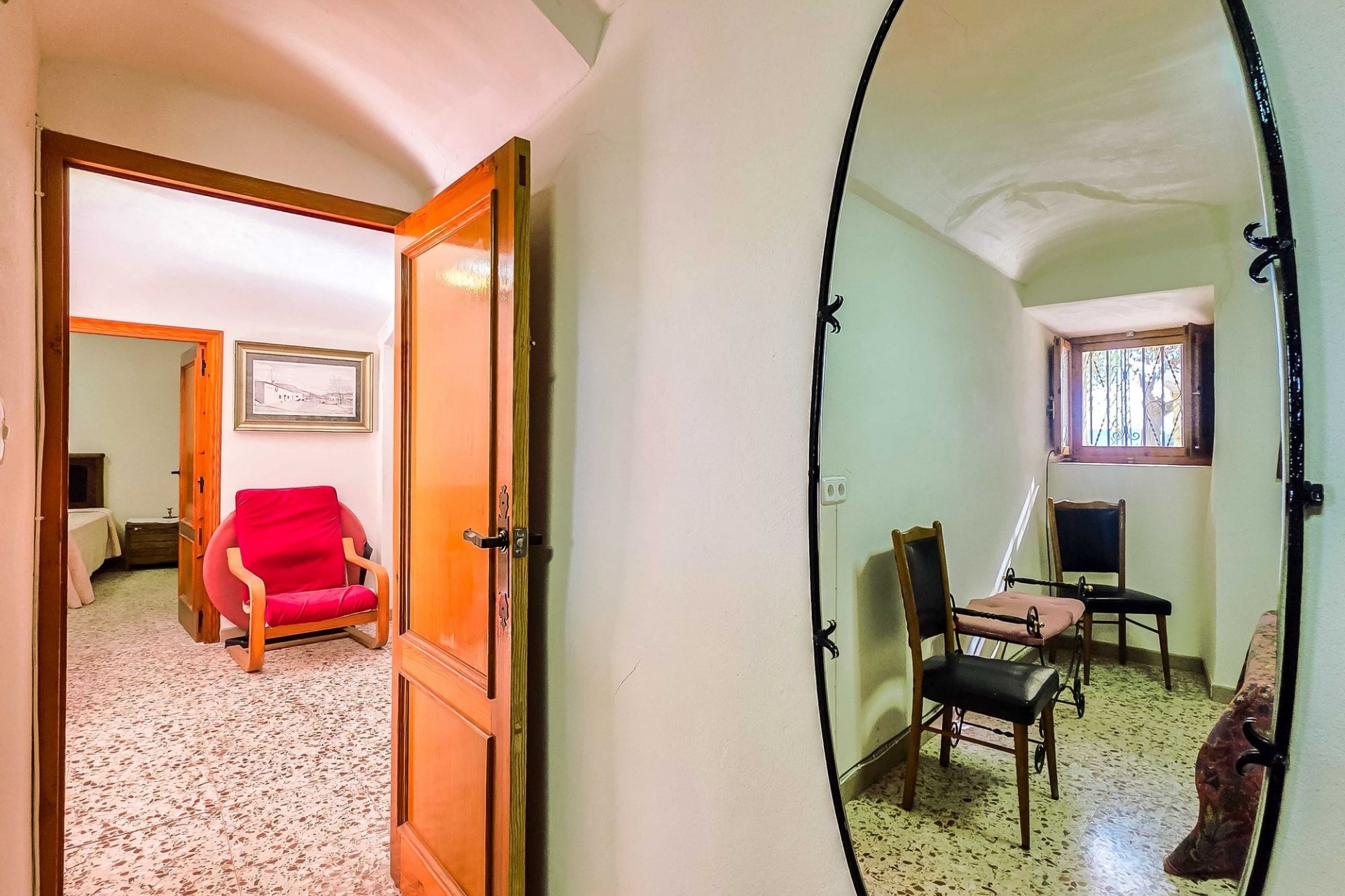 Herverkoop - Grotwoning -
Pinoso