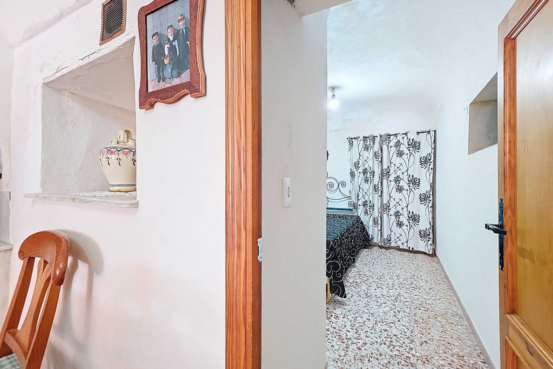 Herverkoop - Grotwoning -
Pinoso