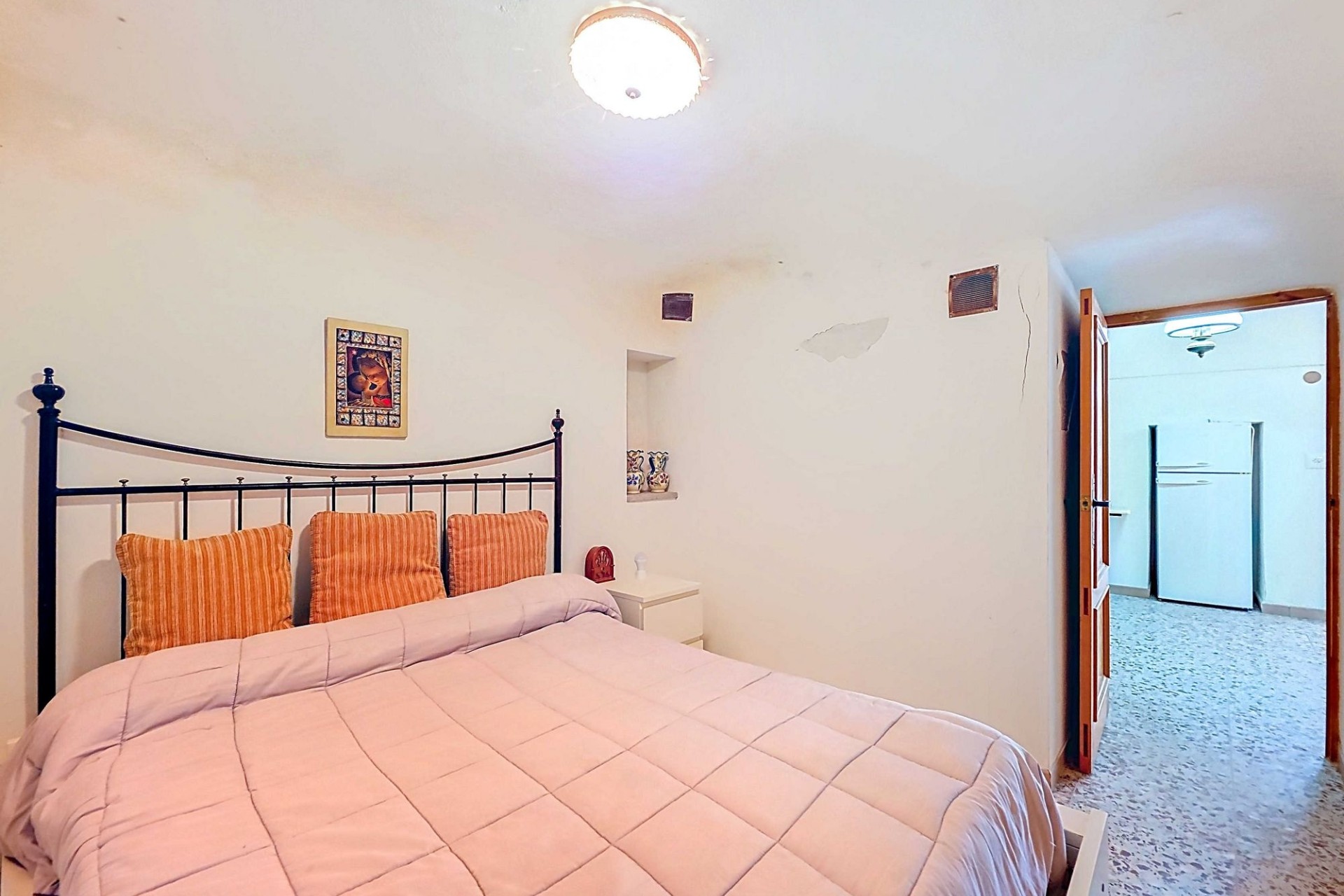 Herverkoop - Grotwoning -
Pinoso