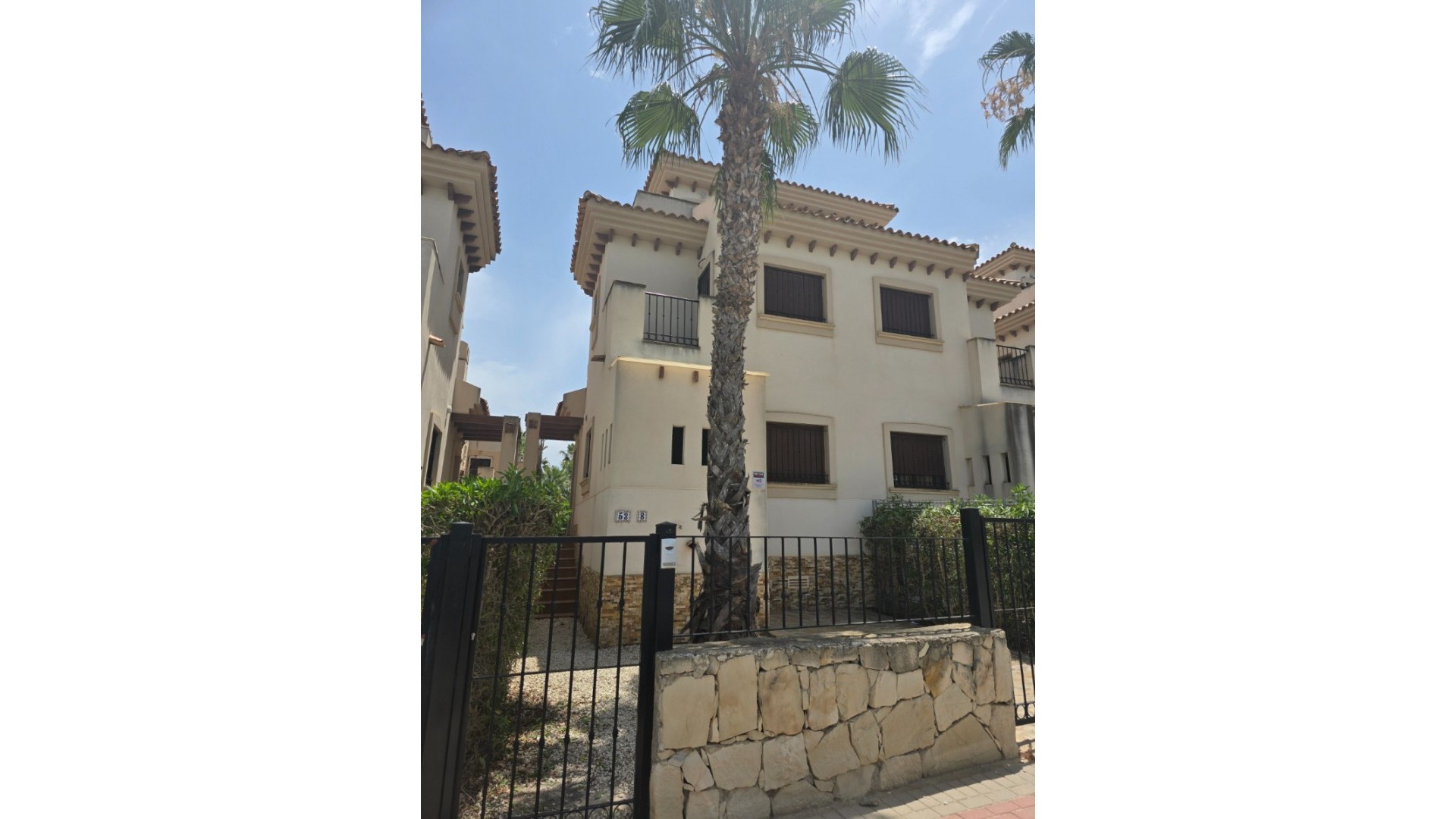 Herverkoop - Halfvrijstaande villa -
Algorfa - La Finca Golf Resort