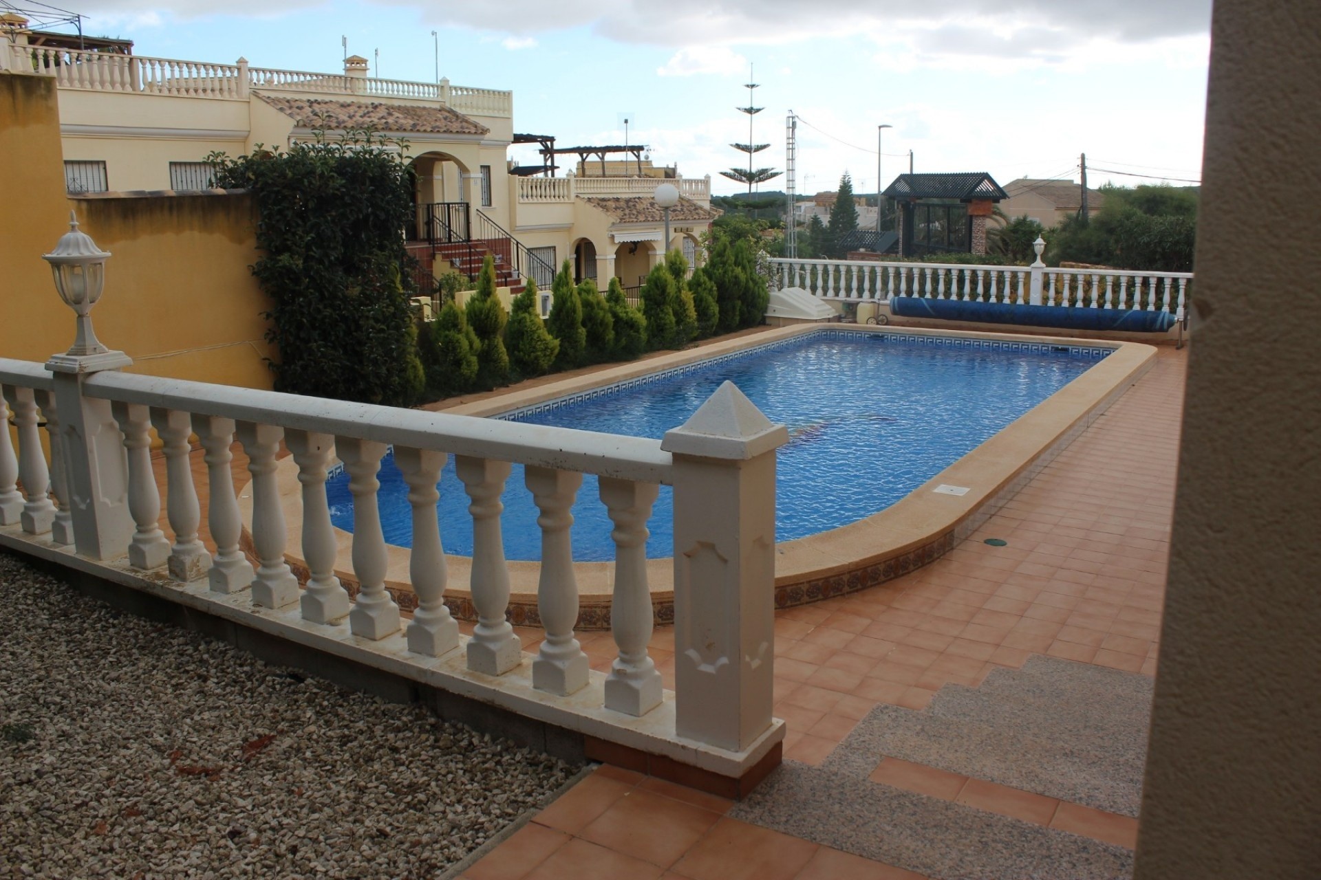 Herverkoop - Halfvrijstaande villa -
Algorfa - Montemar