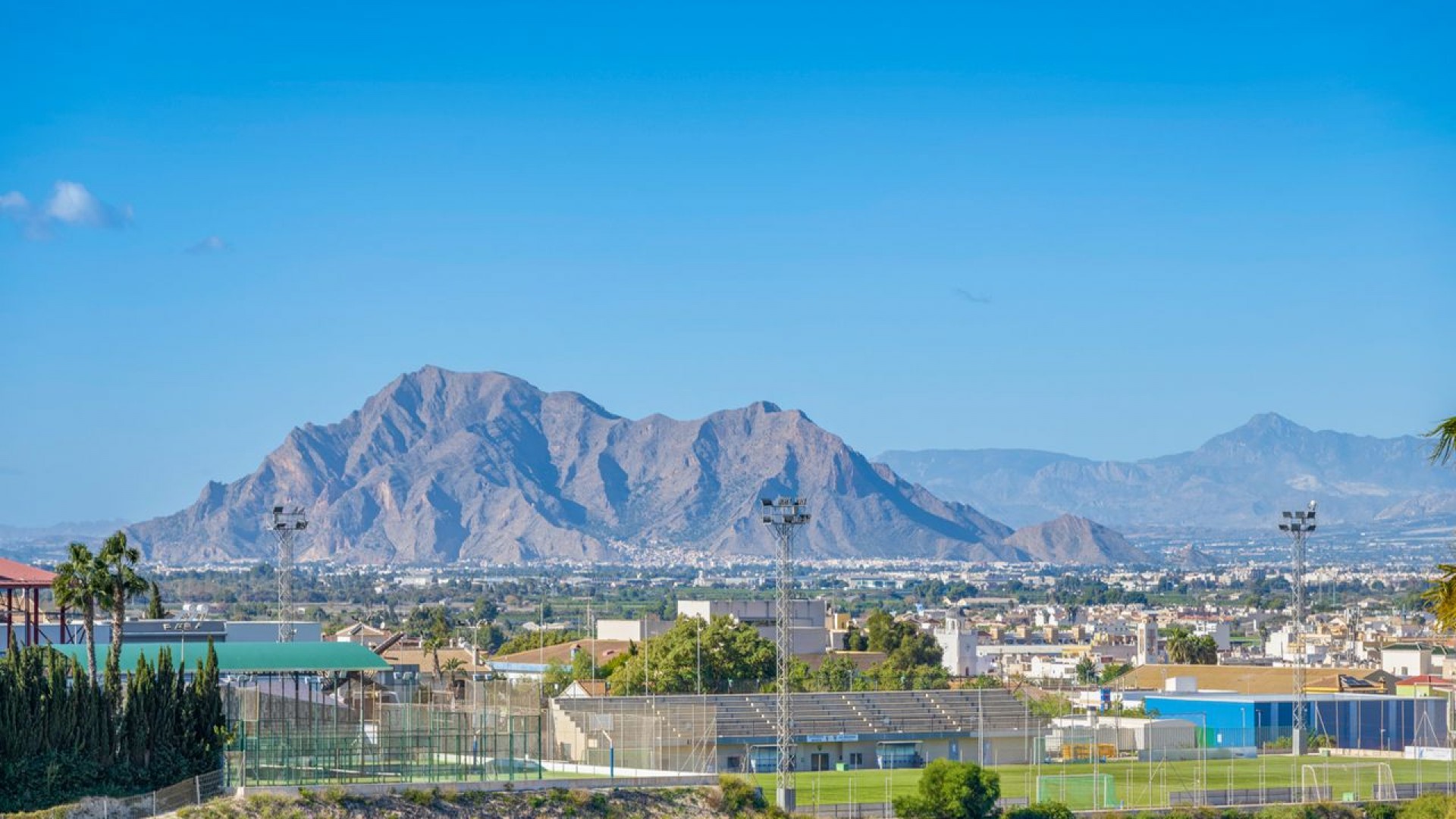 Herverkoop - Halfvrijstaande villa -
Benijofar - Benimar 1