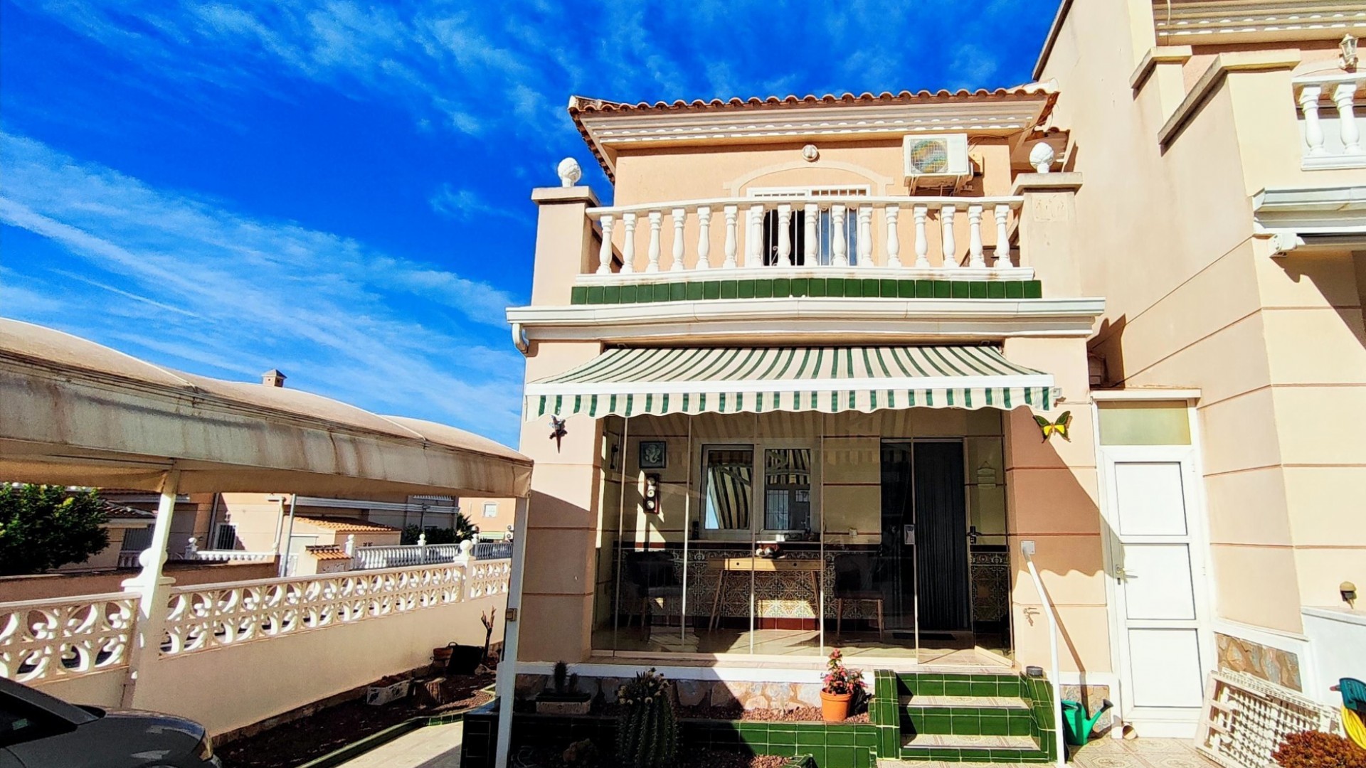 Herverkoop - Halfvrijstaande villa -
Ciudad Quesada - Rojales - Ciudad Quesada