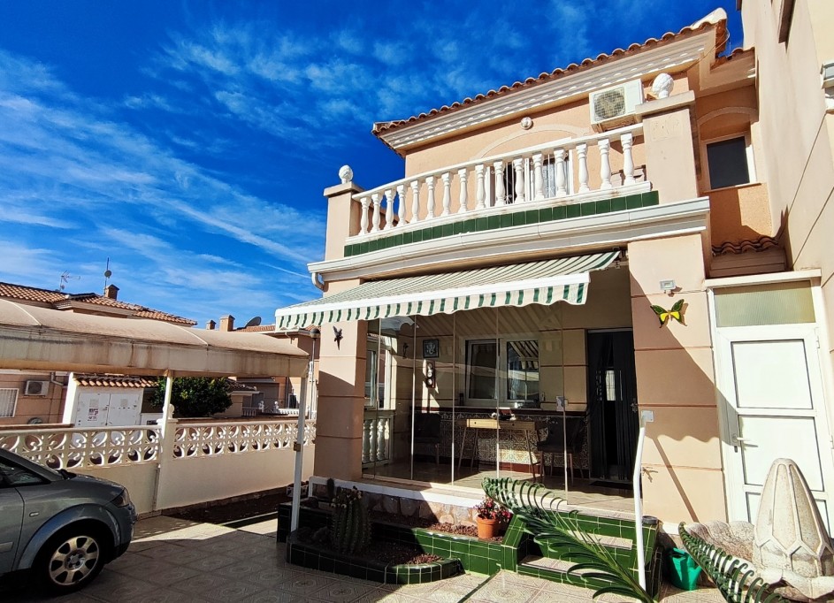 Herverkoop - Halfvrijstaande villa -
Ciudad Quesada - Rojales - Ciudad Quesada