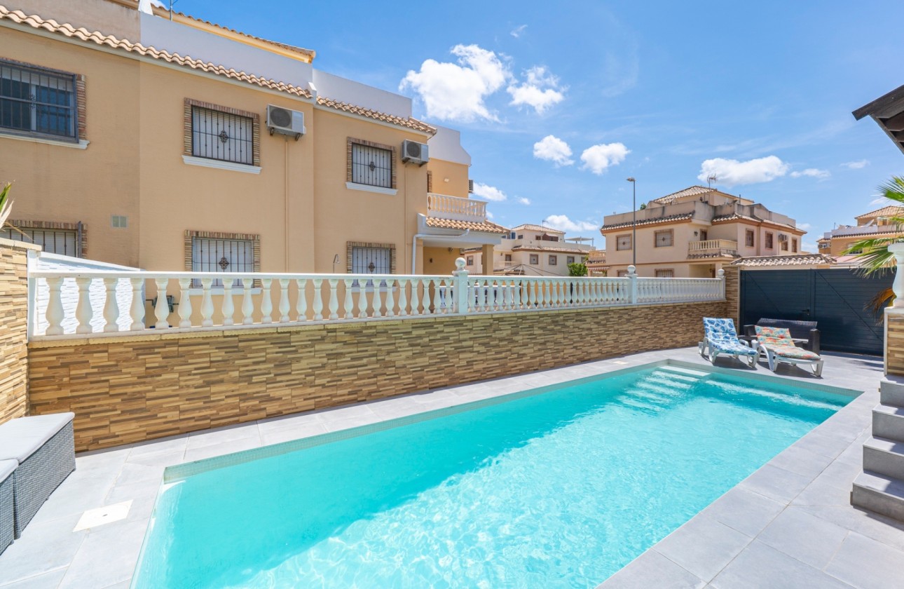 Herverkoop - Halfvrijstaande villa -
Ciudad Quesada - Rojales - Ciudad Quesada