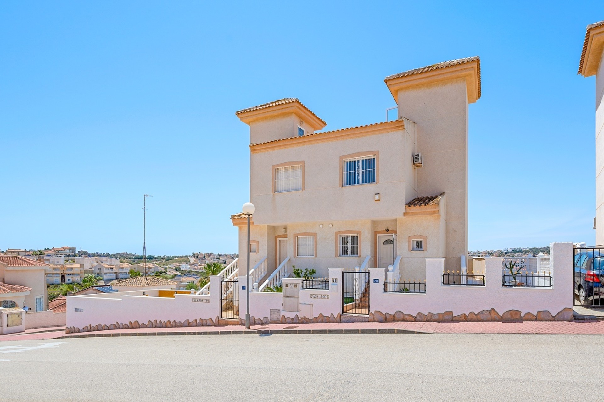 Herverkoop - Halfvrijstaande villa -
Ciudad Quesada - Rojales - Ciudad Quesada