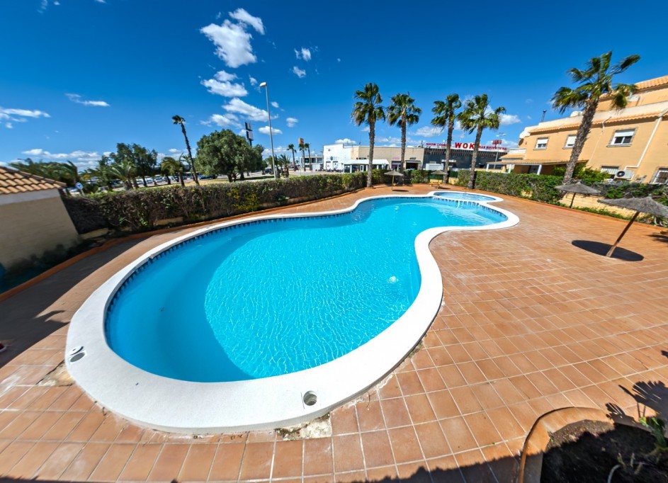 Herverkoop - Halfvrijstaande villa -
Ciudad Quesada - Rojales - Lo Marabu