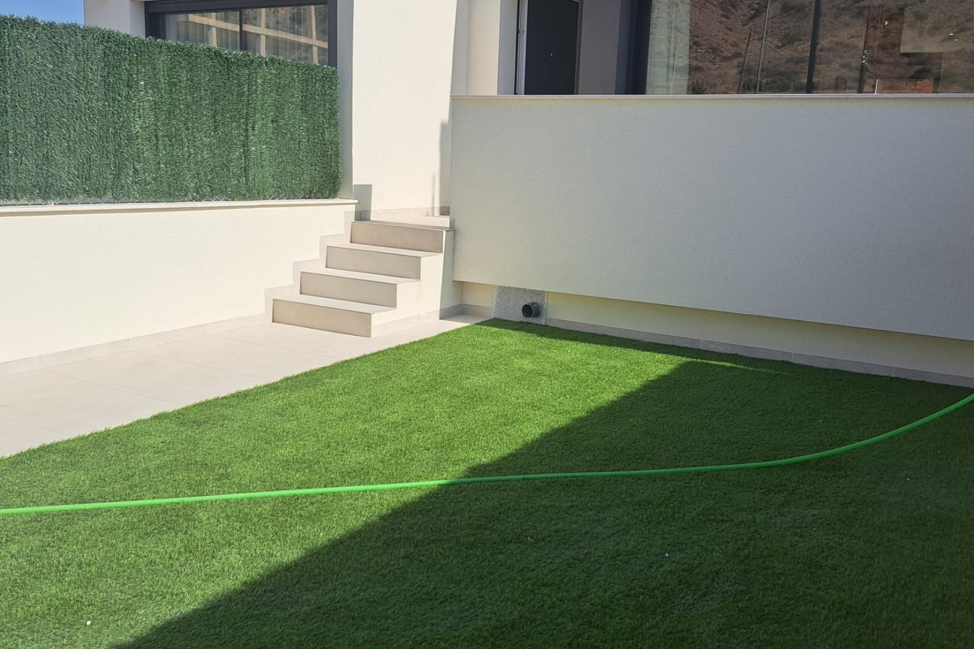 Herverkoop - Halfvrijstaande villa -
Cox