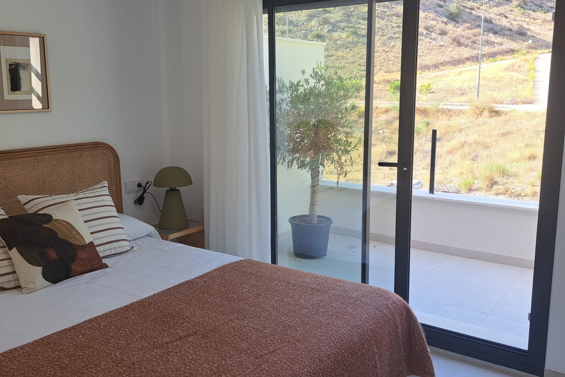 Herverkoop - Halfvrijstaande villa -
Cox