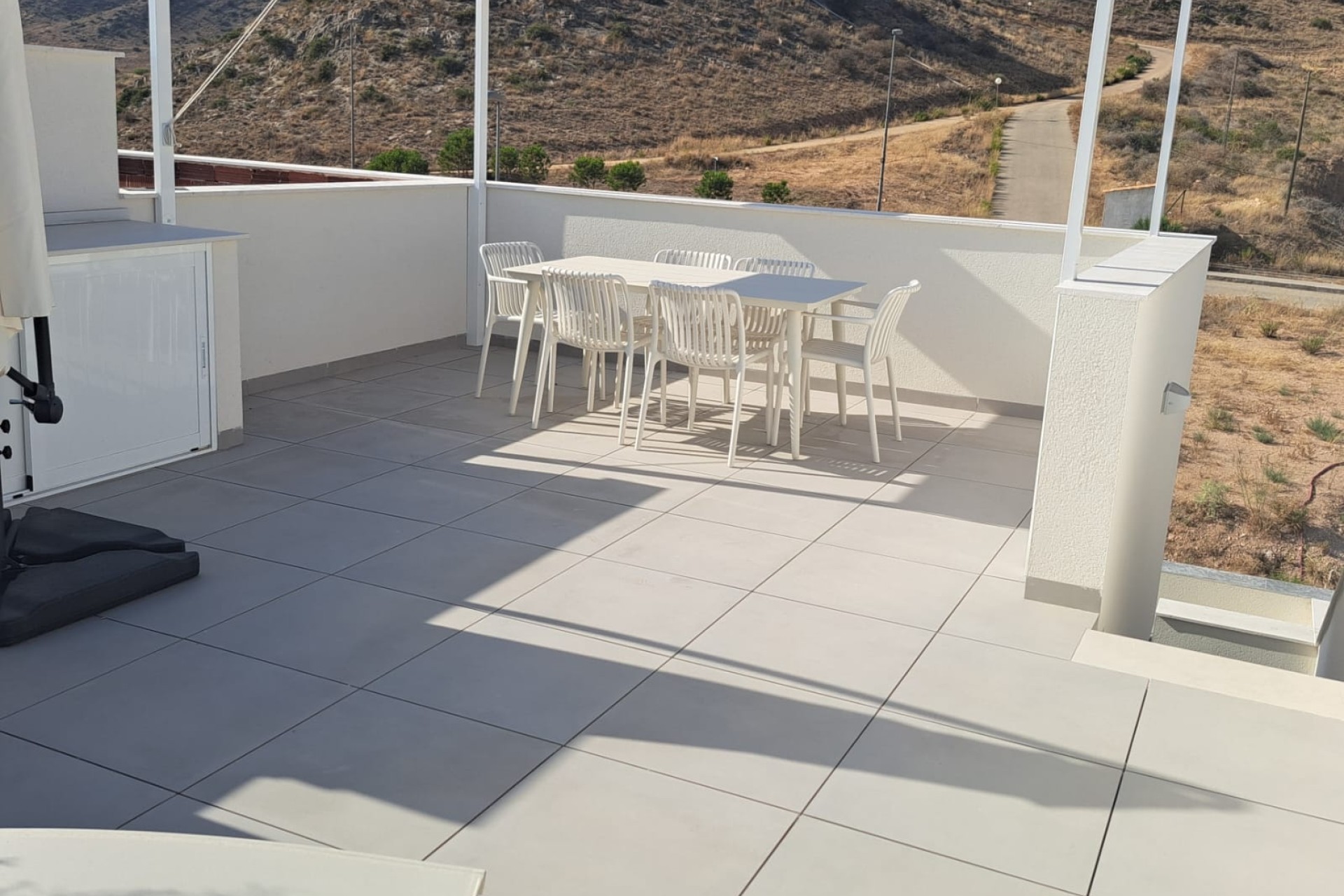 Herverkoop - Halfvrijstaande villa -
Cox