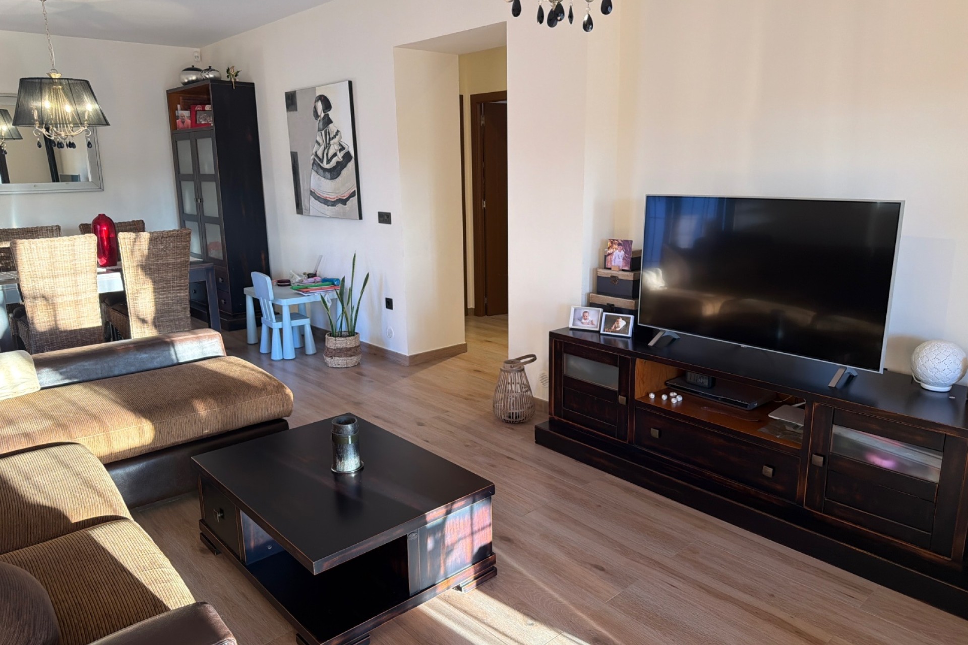 Herverkoop - Halfvrijstaande villa -
Dolores