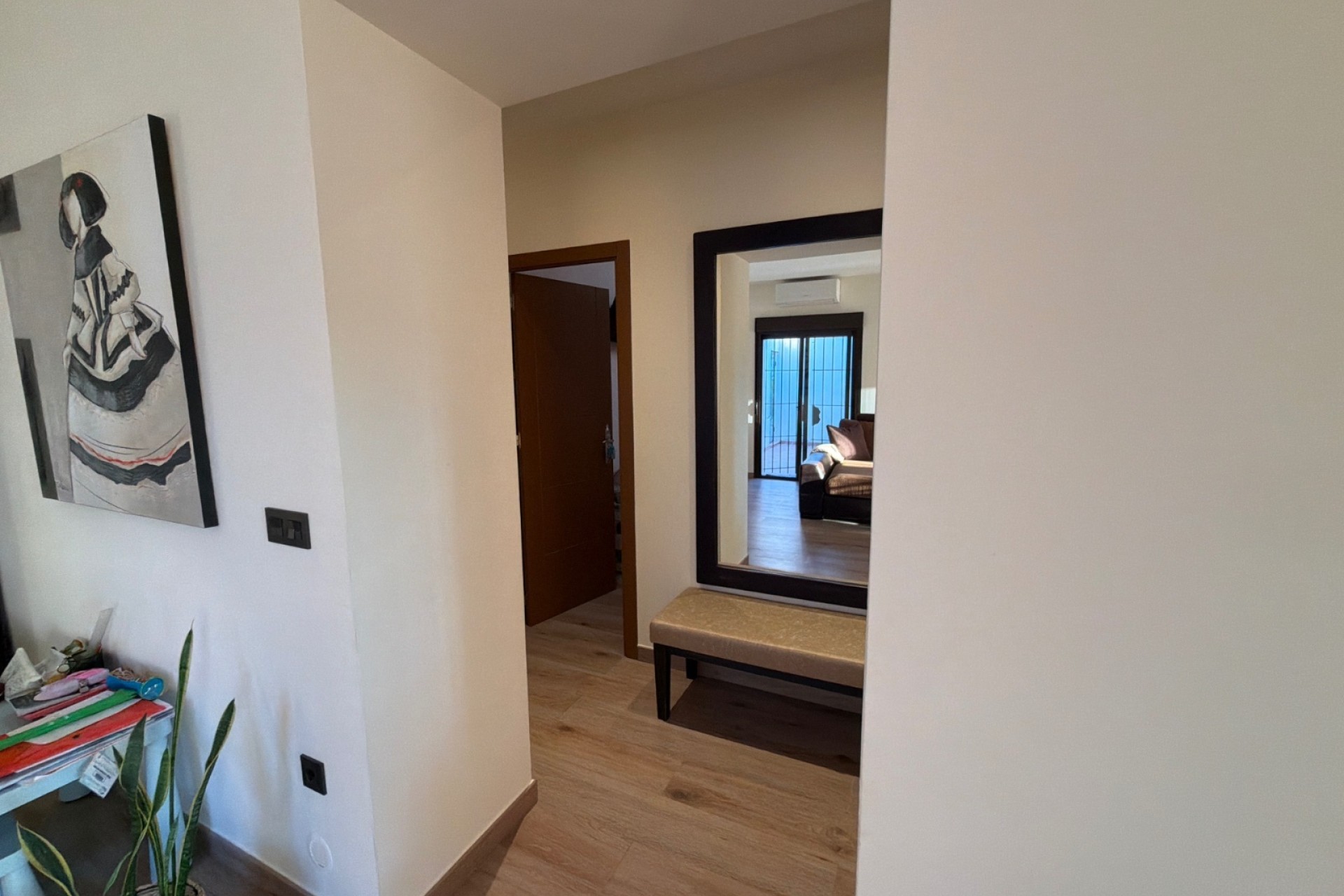 Herverkoop - Halfvrijstaande villa -
Dolores