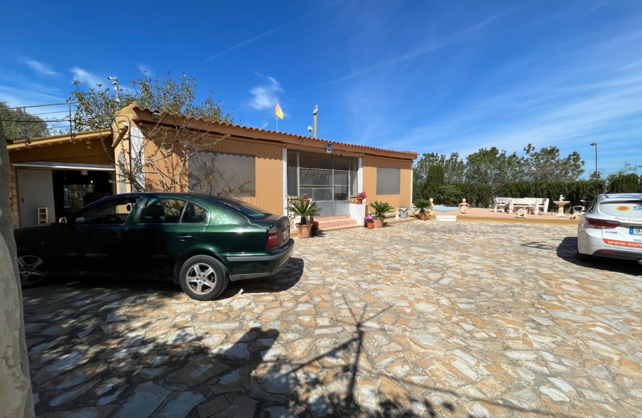 Herverkoop - Halfvrijstaande villa -
Guardamar del Segura - Valencian Community