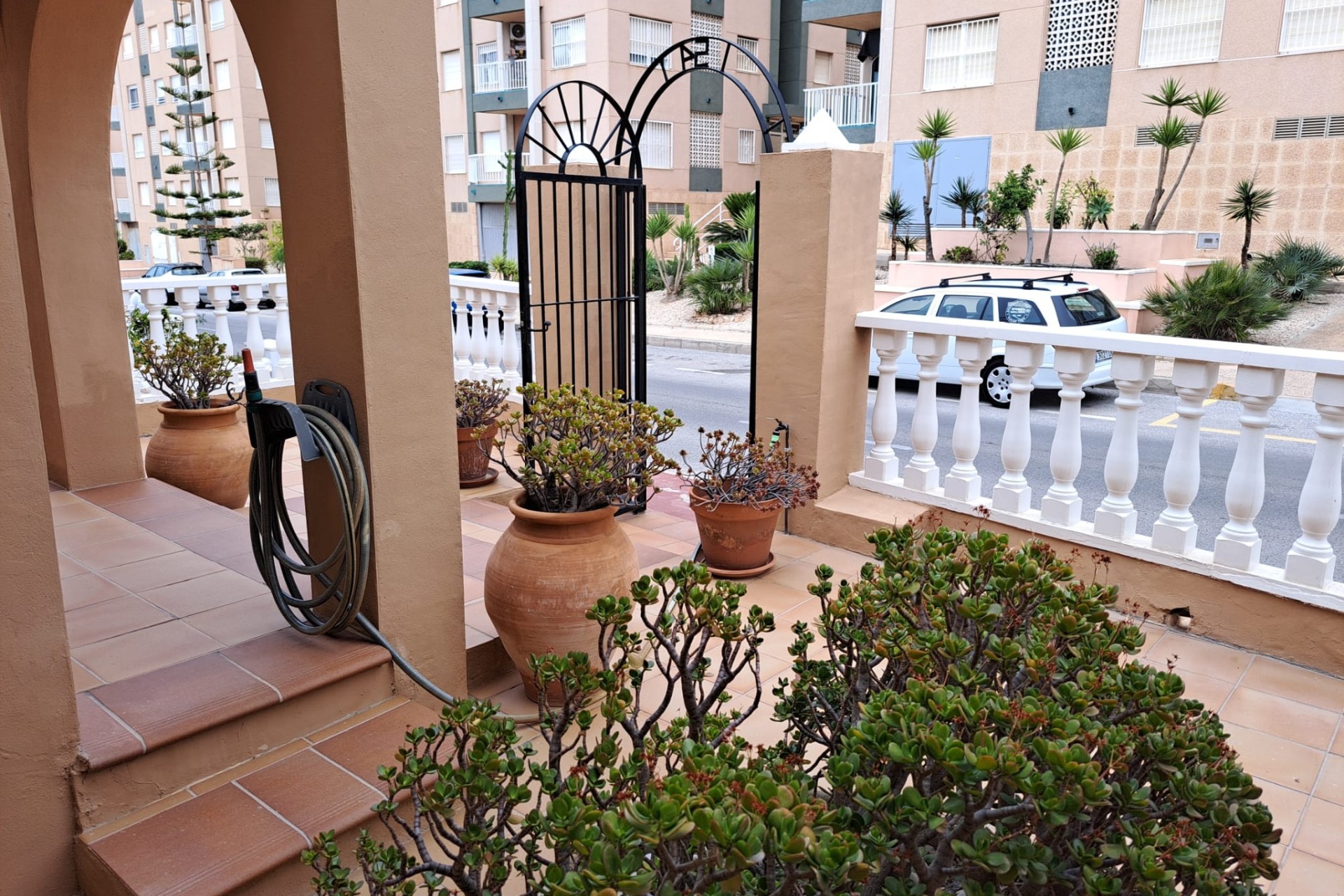 Herverkoop - Halfvrijstaande villa -
La Mata