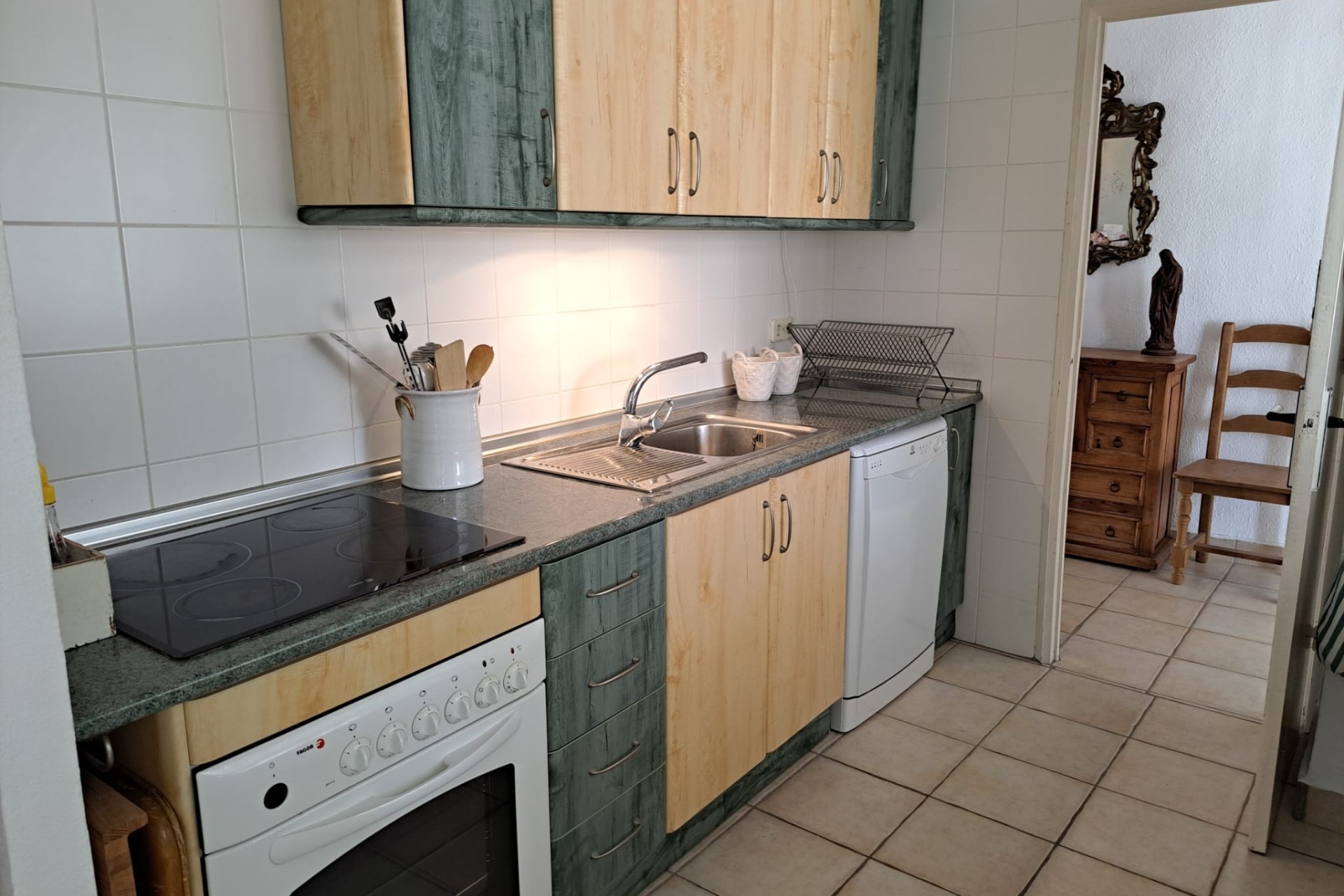 Herverkoop - Halfvrijstaande villa -
La Mata