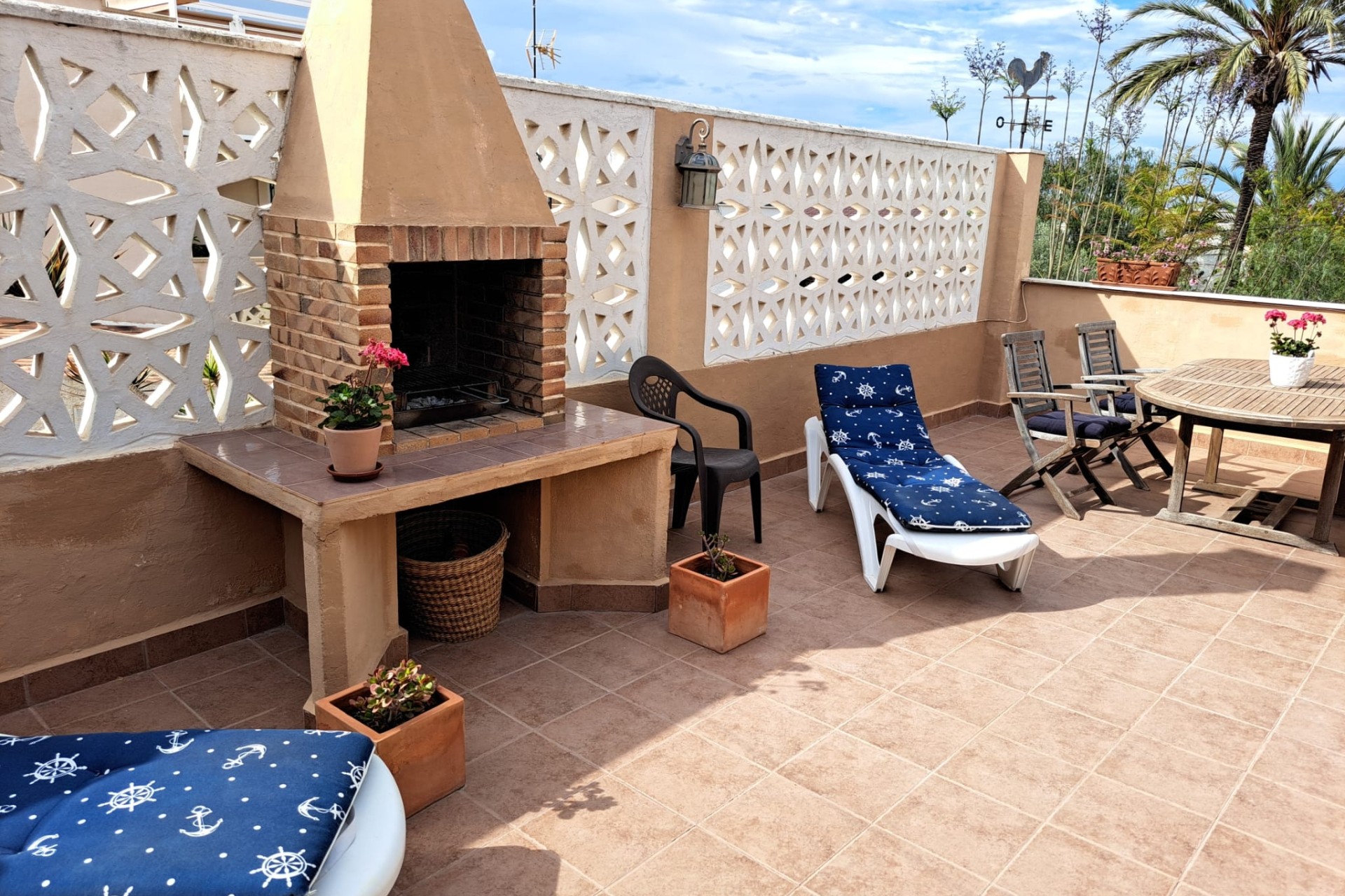 Herverkoop - Halfvrijstaande villa -
La Mata