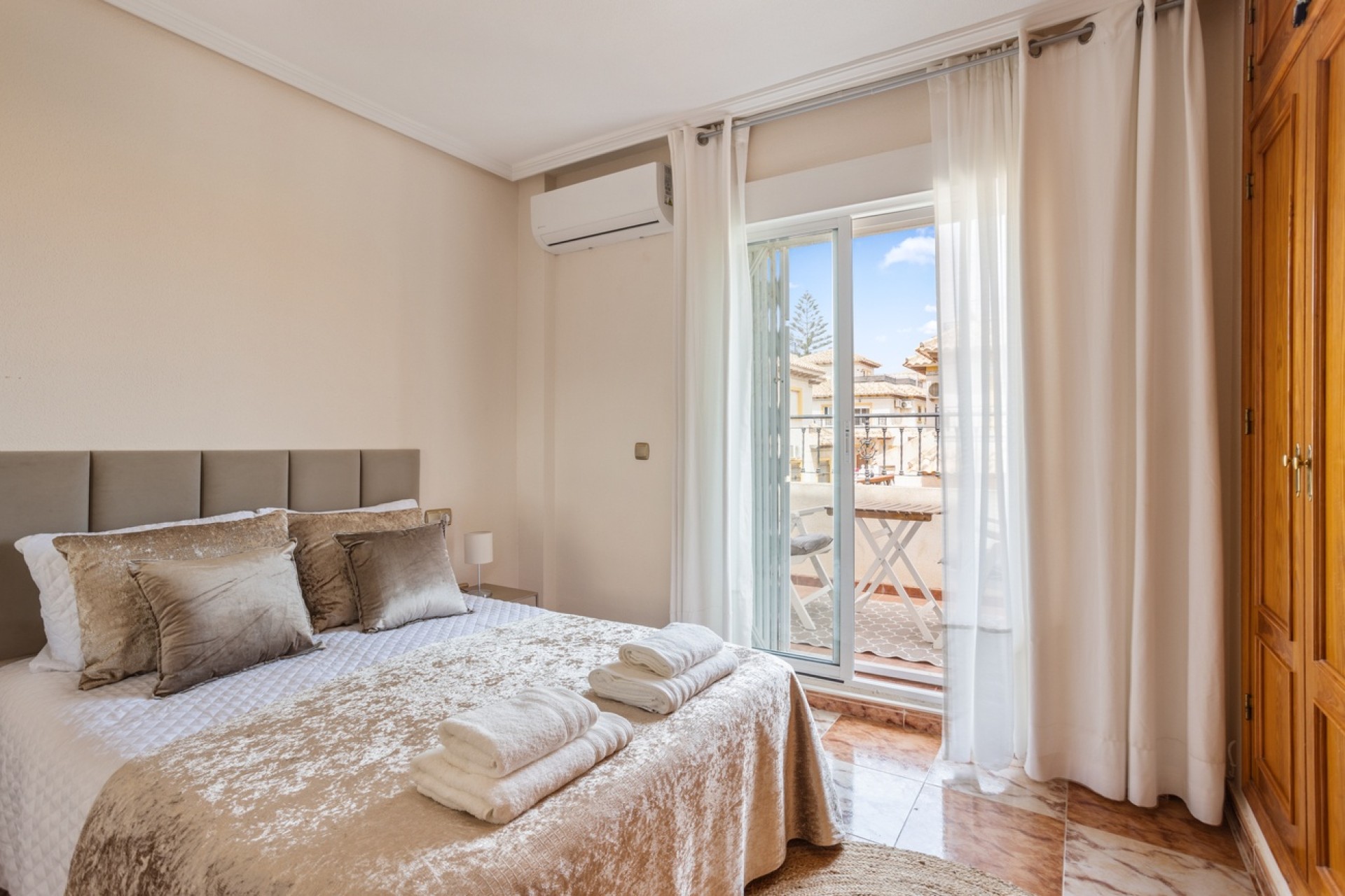 Herverkoop - Halfvrijstaande villa -
Lomas de Cabo Roig - Lomas de Caboroig