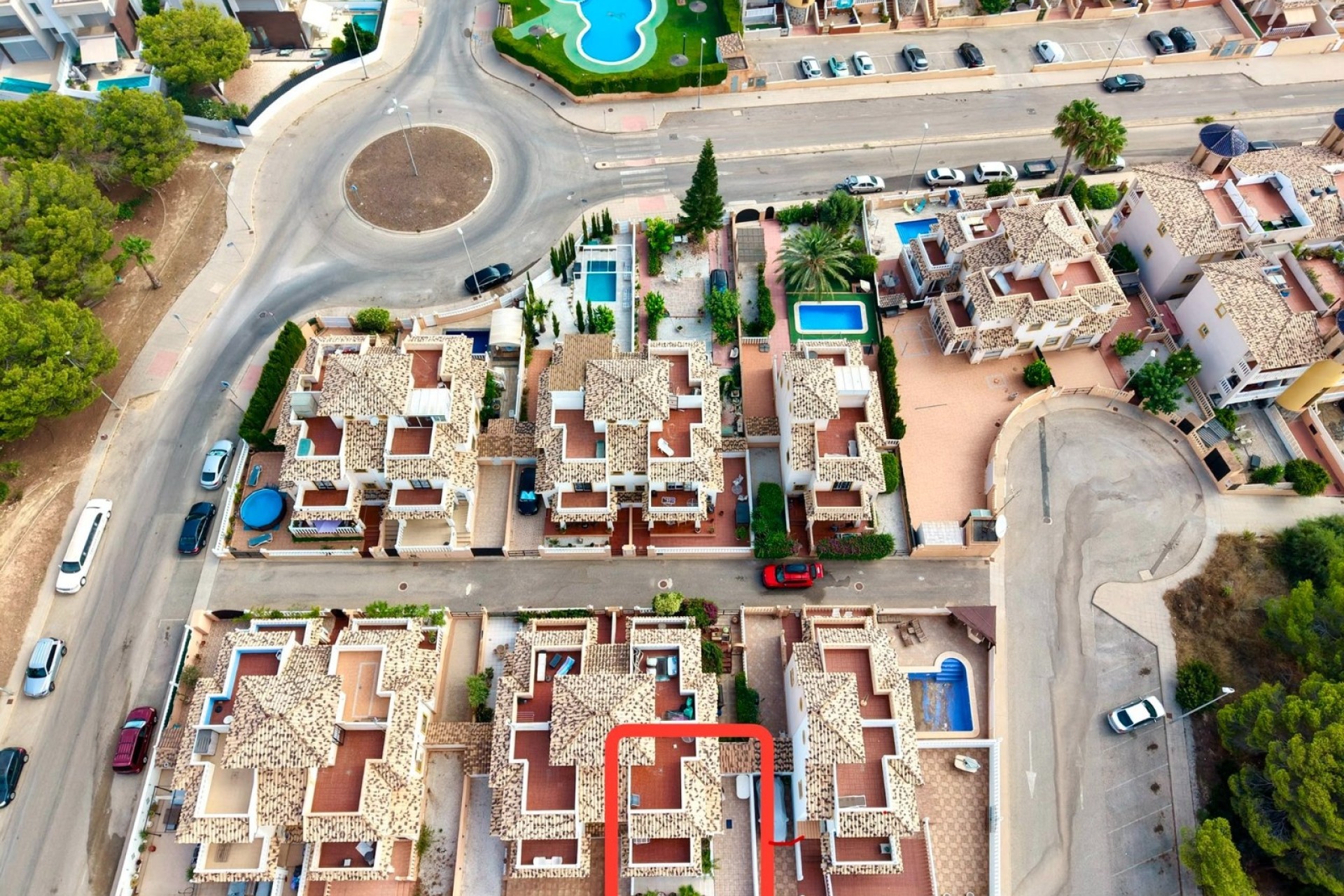 Herverkoop - Halfvrijstaande villa -
Lomas de Cabo Roig - Playa Golf