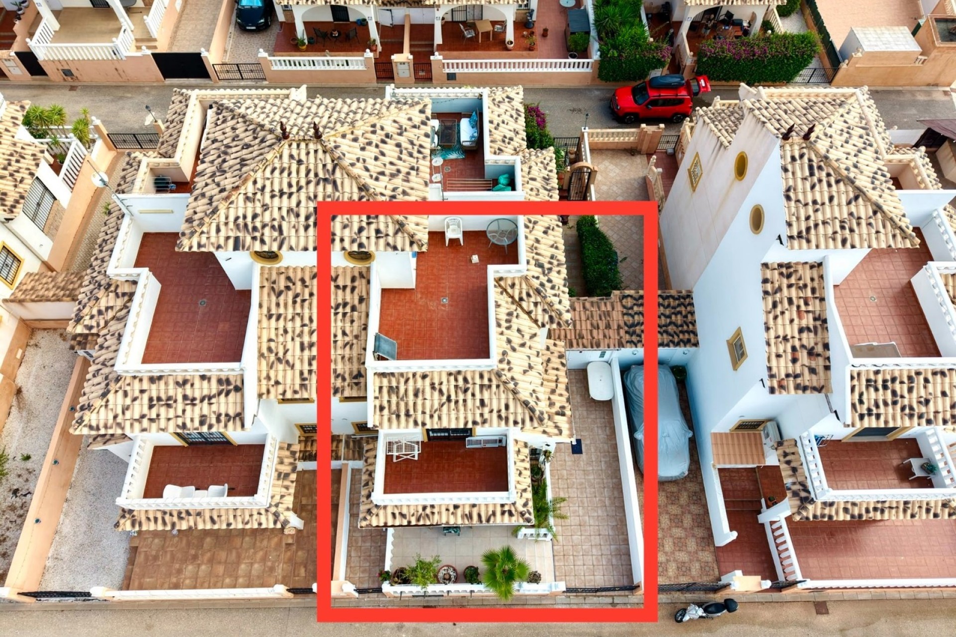 Herverkoop - Halfvrijstaande villa -
Lomas de Cabo Roig - Playa Golf