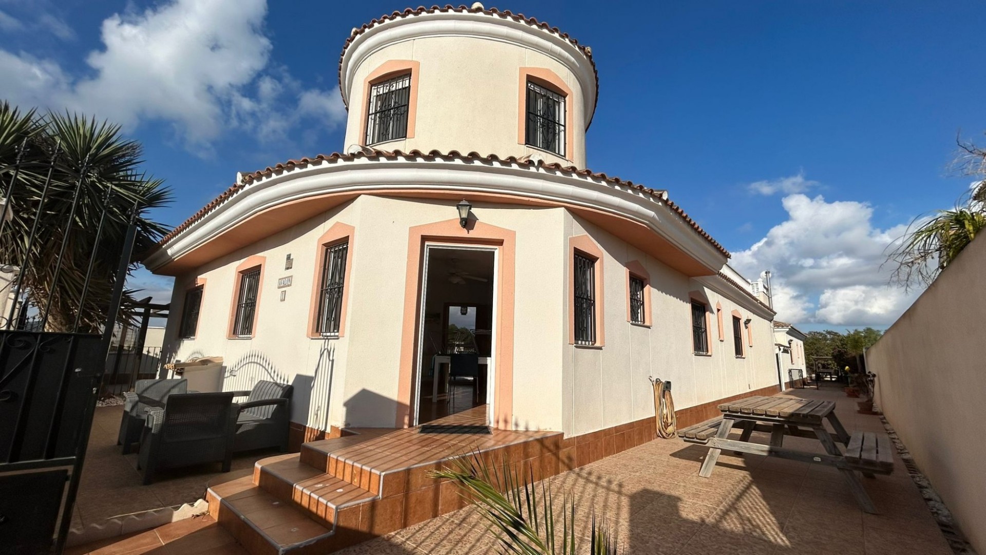 Herverkoop - Halfvrijstaande villa -
Los Alcazares - Santa Rosalía