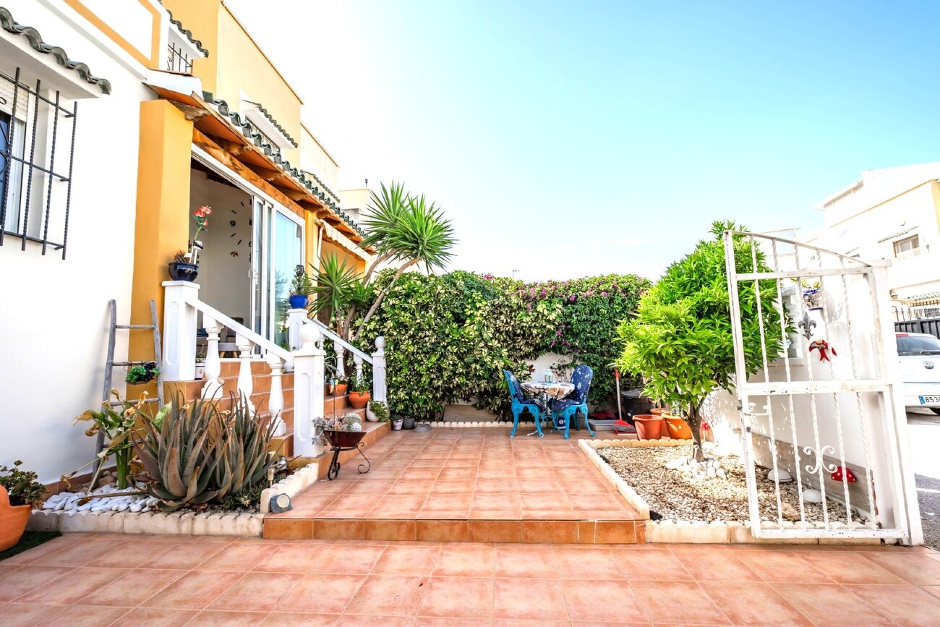 Herverkoop - Halfvrijstaande villa -
Los Altos - Res Valle de los pinos