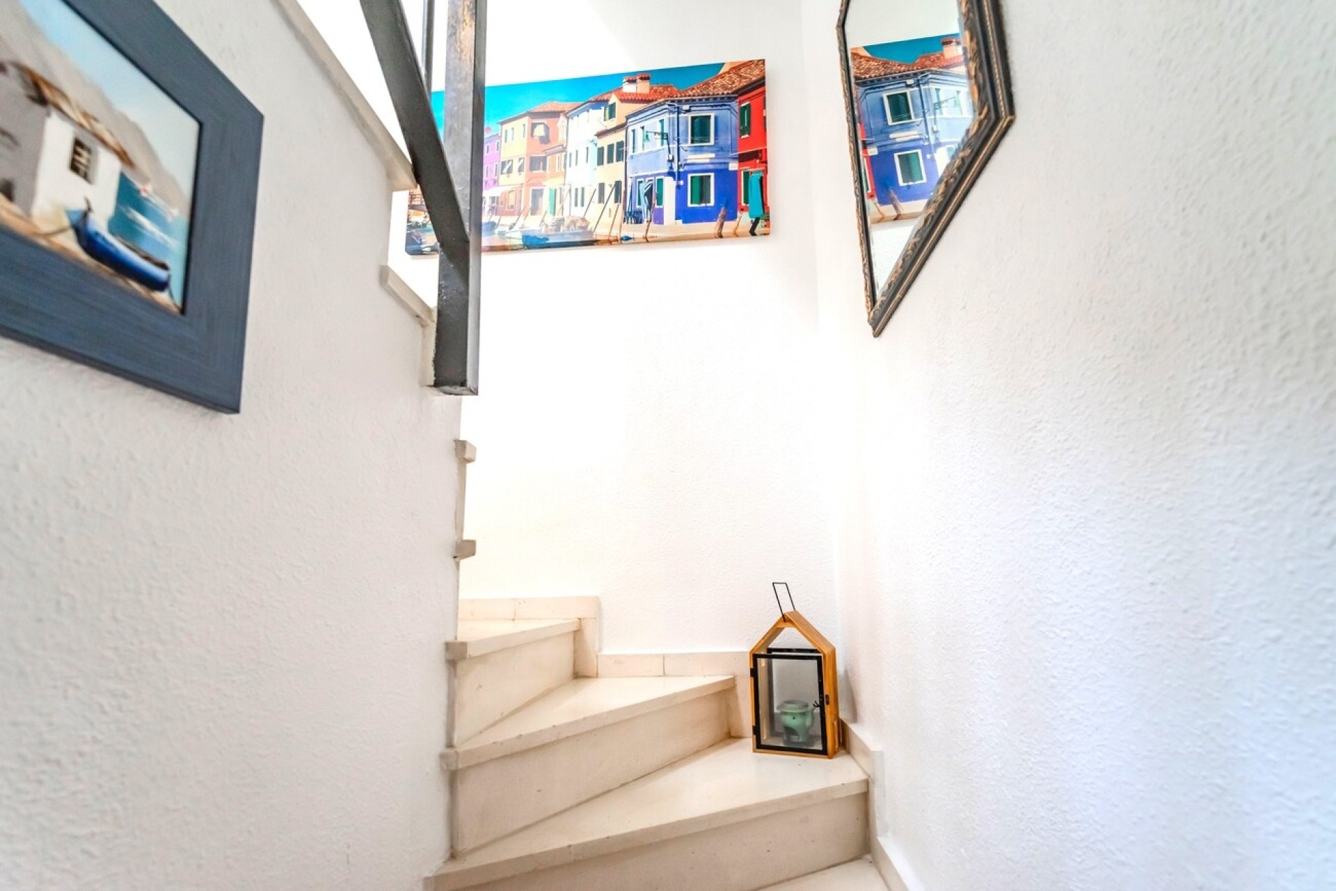 Herverkoop - Halfvrijstaande villa -
Los Altos - Res Valle de los pinos