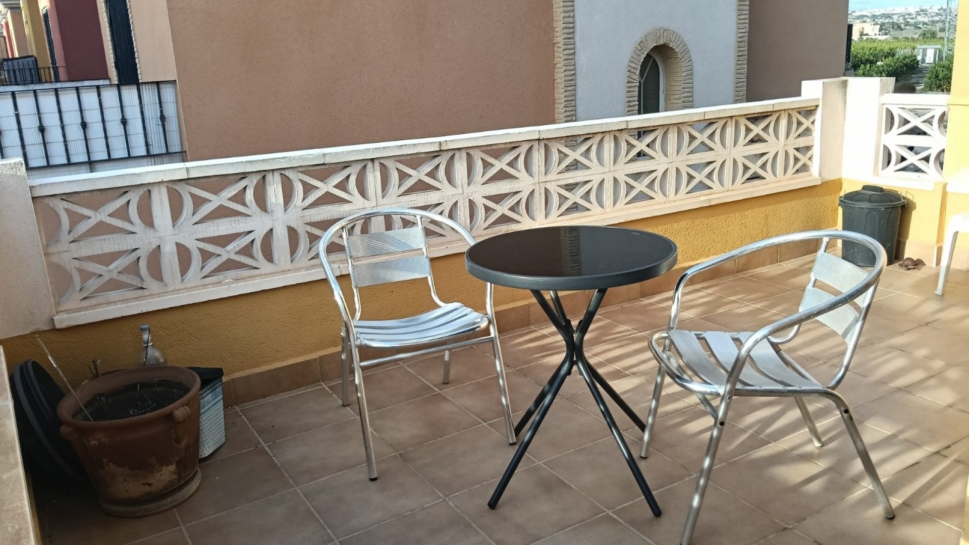 Herverkoop - Halfvrijstaande villa -
Los Montesinos - La herrada