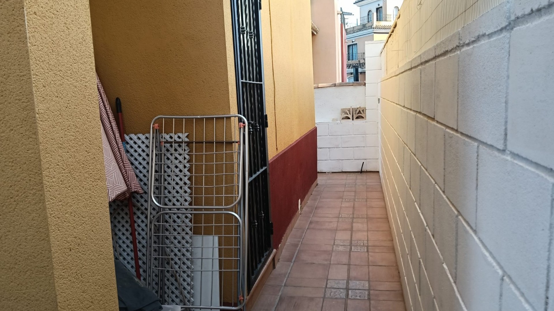 Herverkoop - Halfvrijstaande villa -
Los Montesinos - La herrada