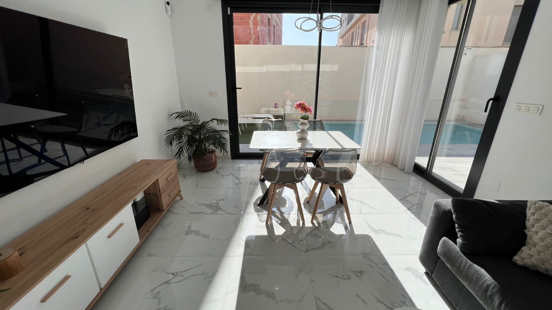 Herverkoop - Halfvrijstaande villa -
Los Montesinos - Los Montesinos - Urb. La Herrada